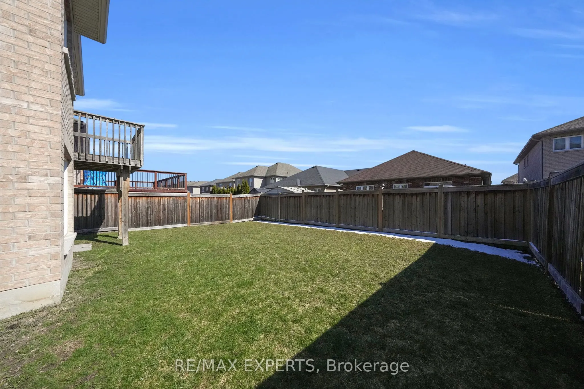 57 Hopkins Crescent N