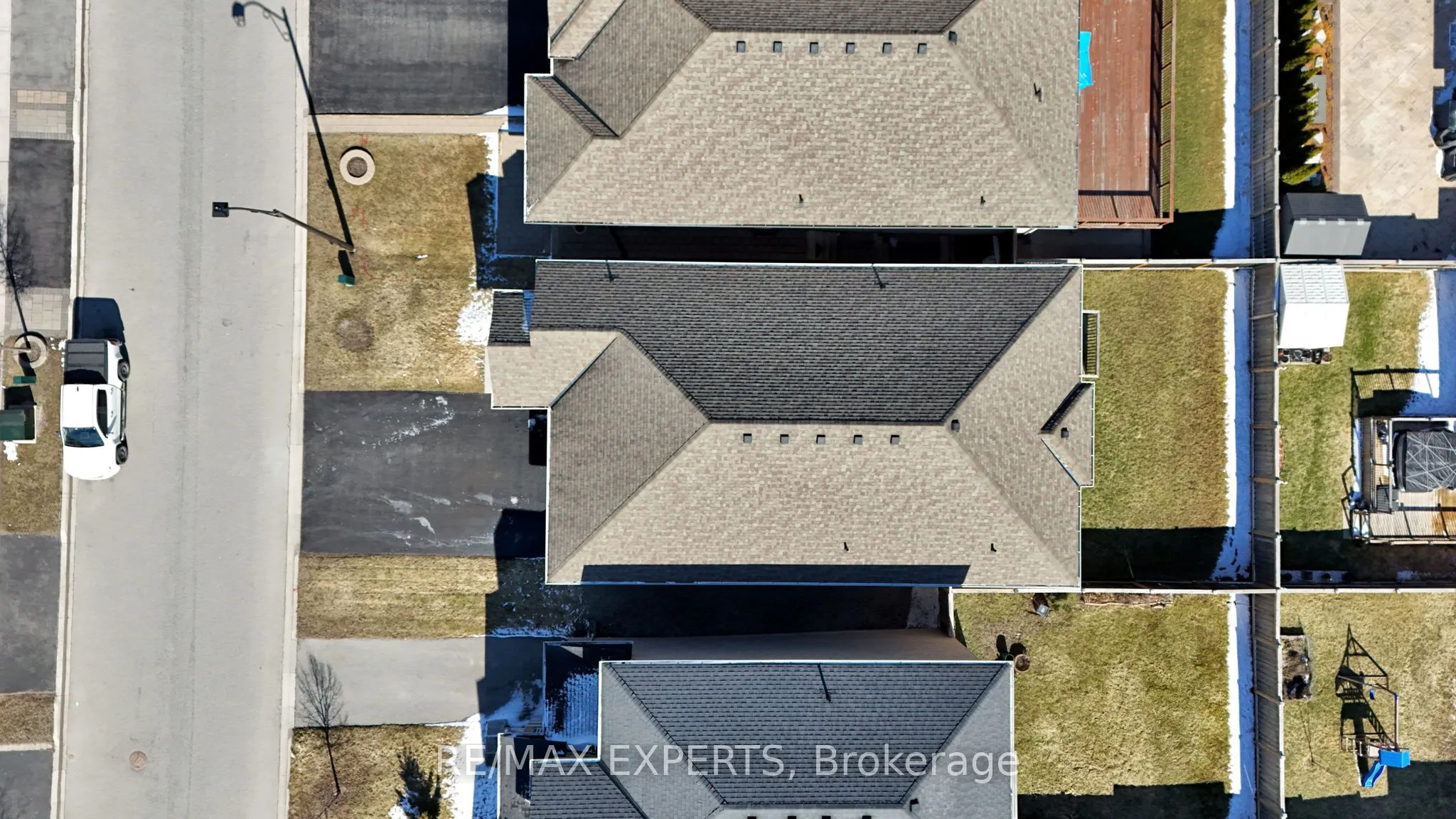 57 Hopkins Crescent N