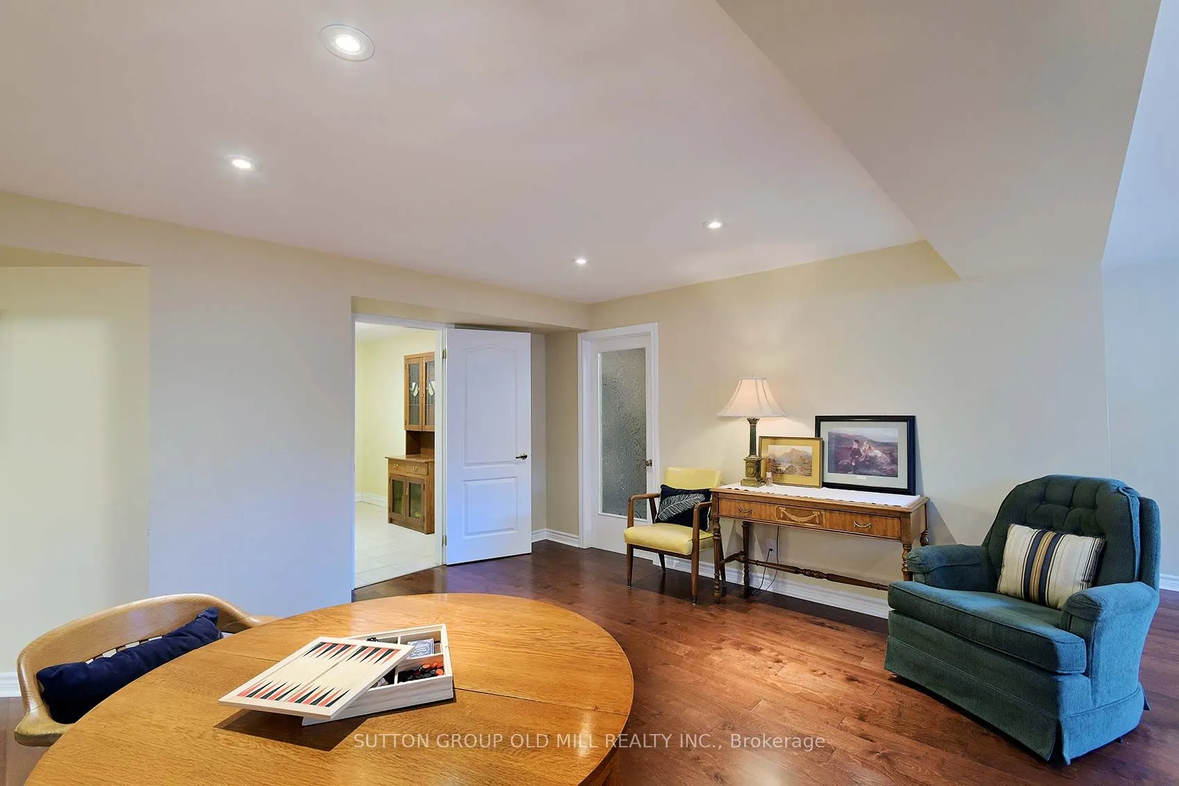 128 Carmela Avenue