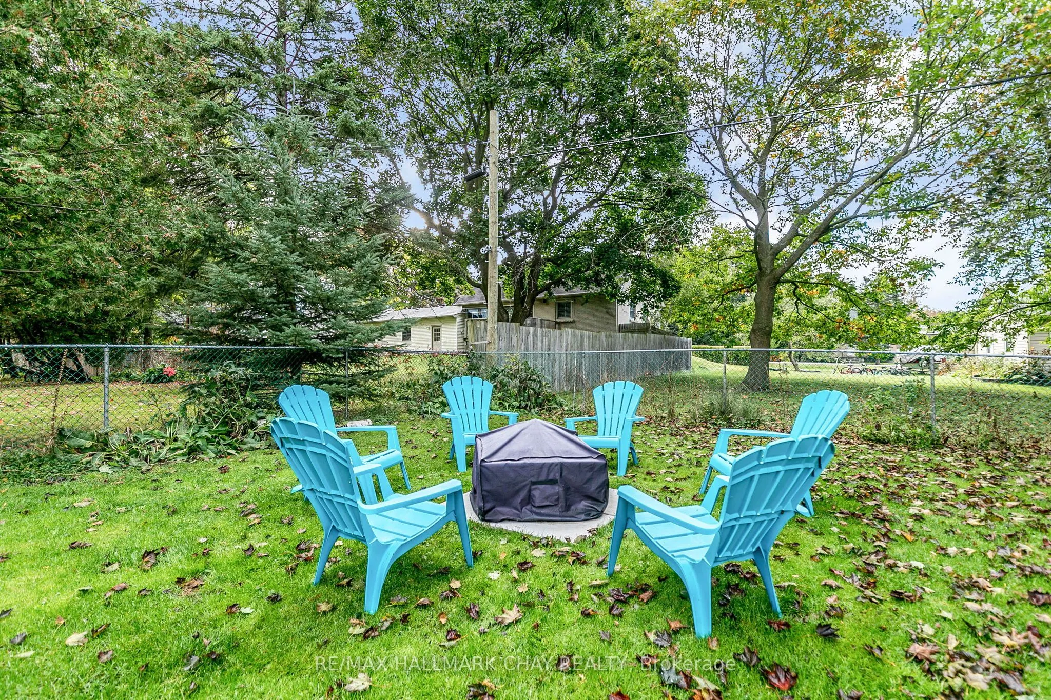 1587 Mount Albert Road