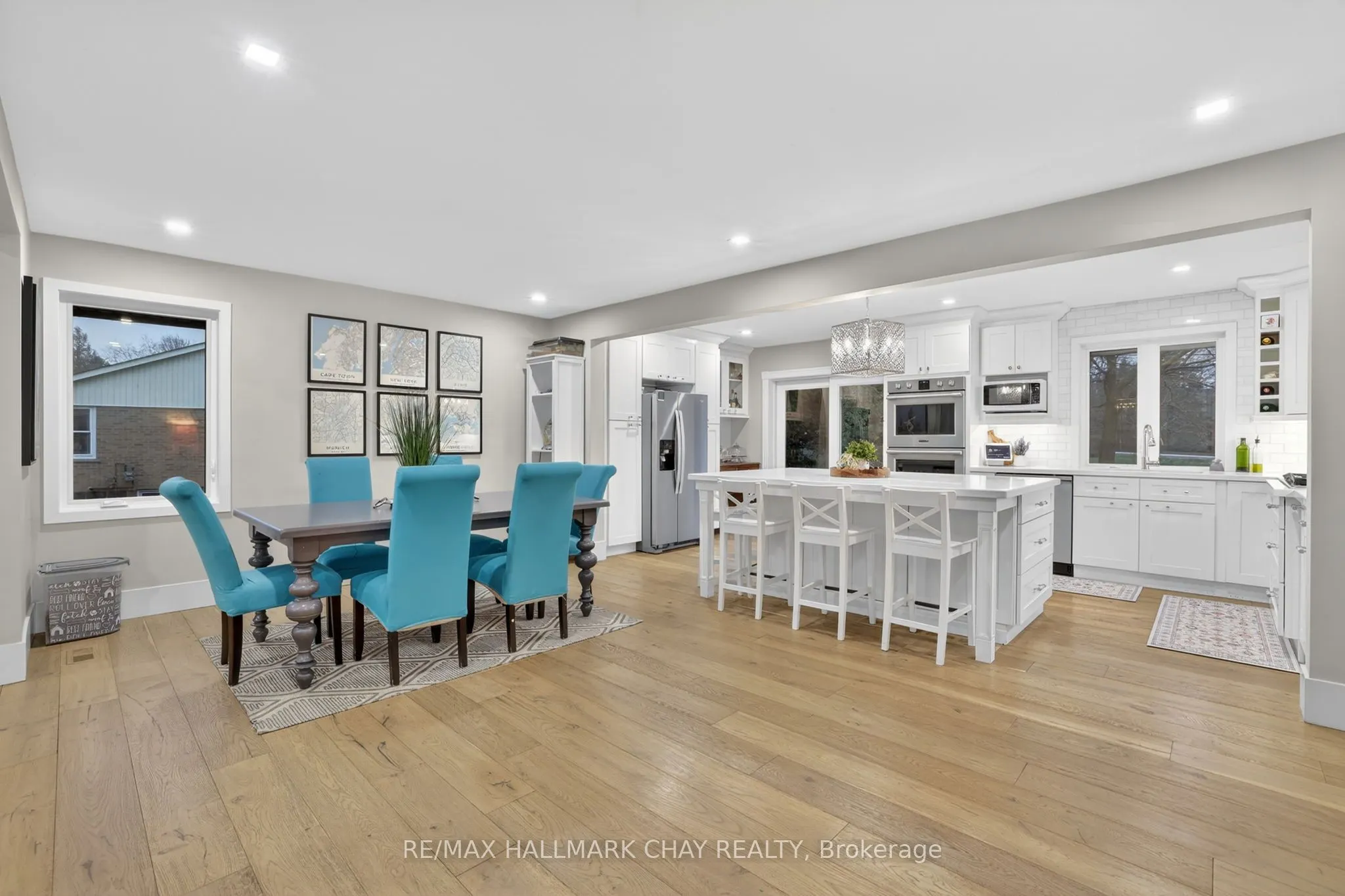 1587 Mount Albert Road