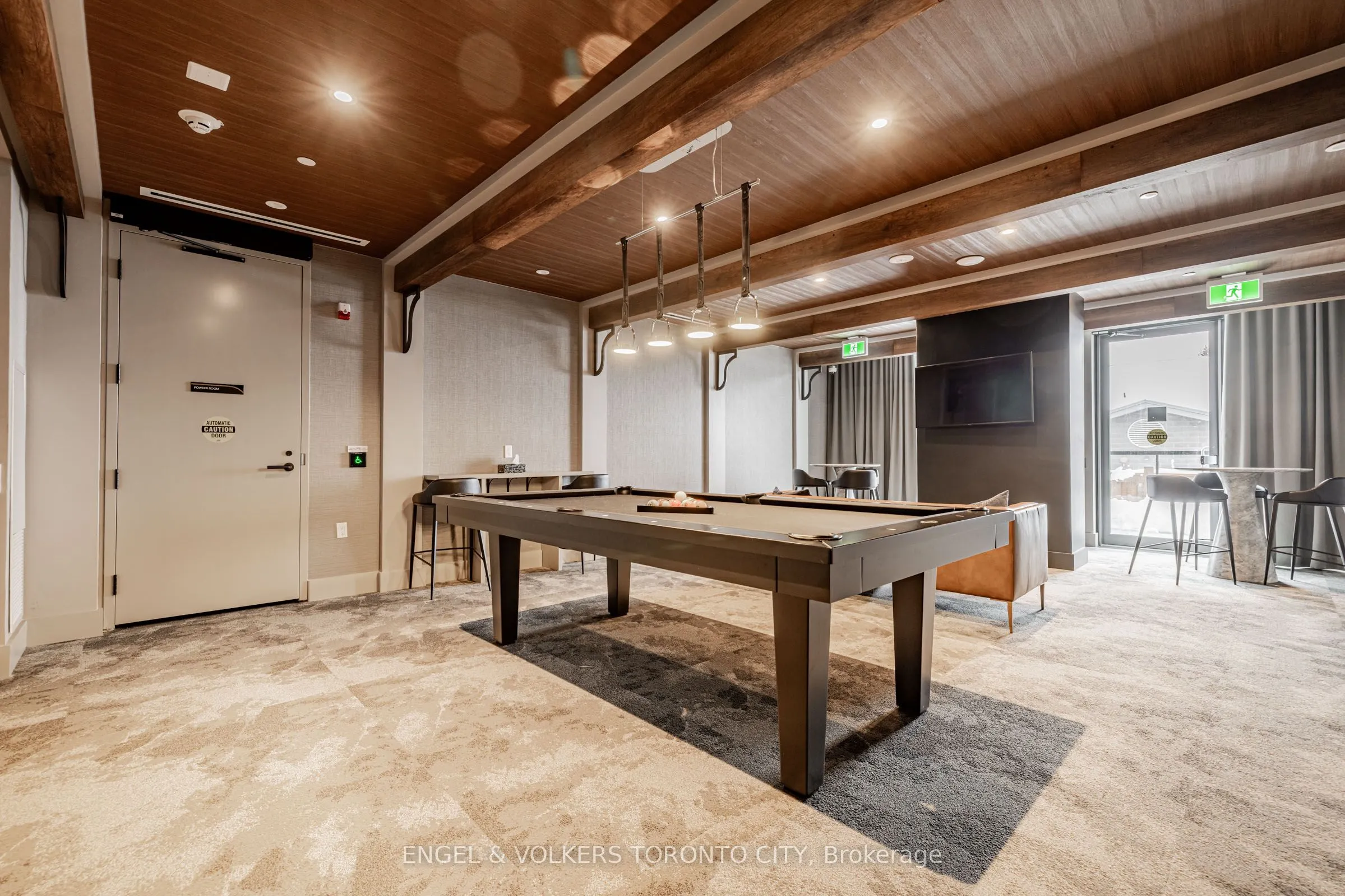 2075 King Road #249