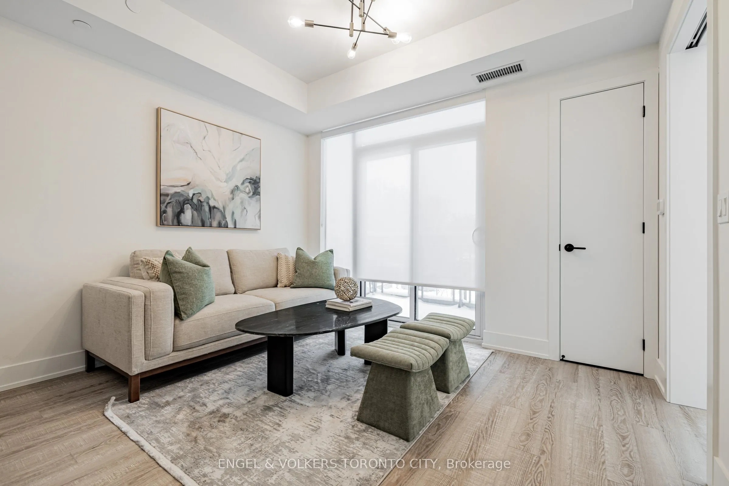 2075 King Road #249