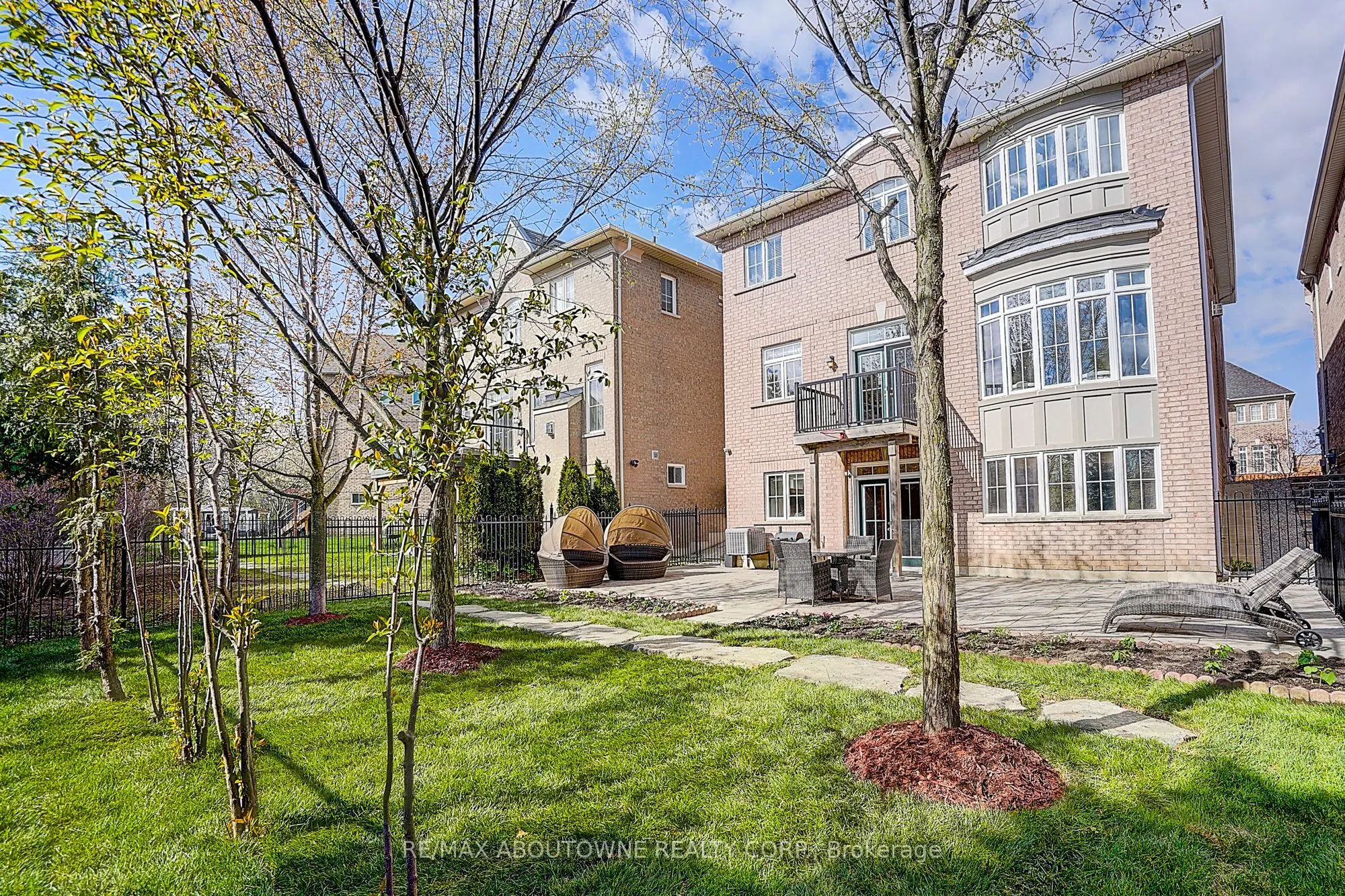 16 Gracedale Drive