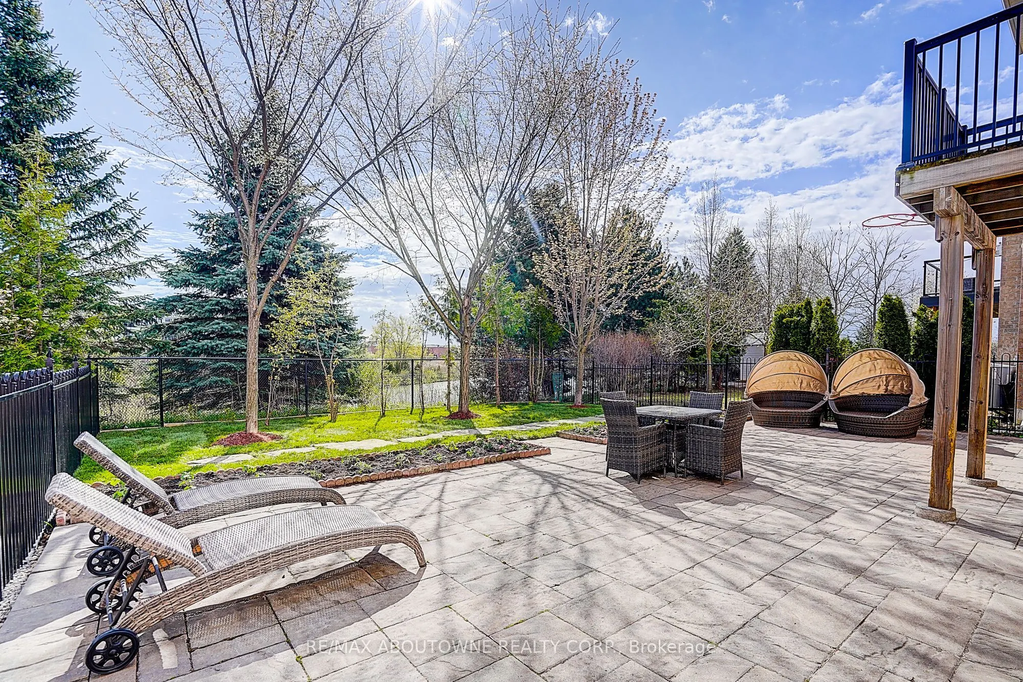 16 Gracedale Drive