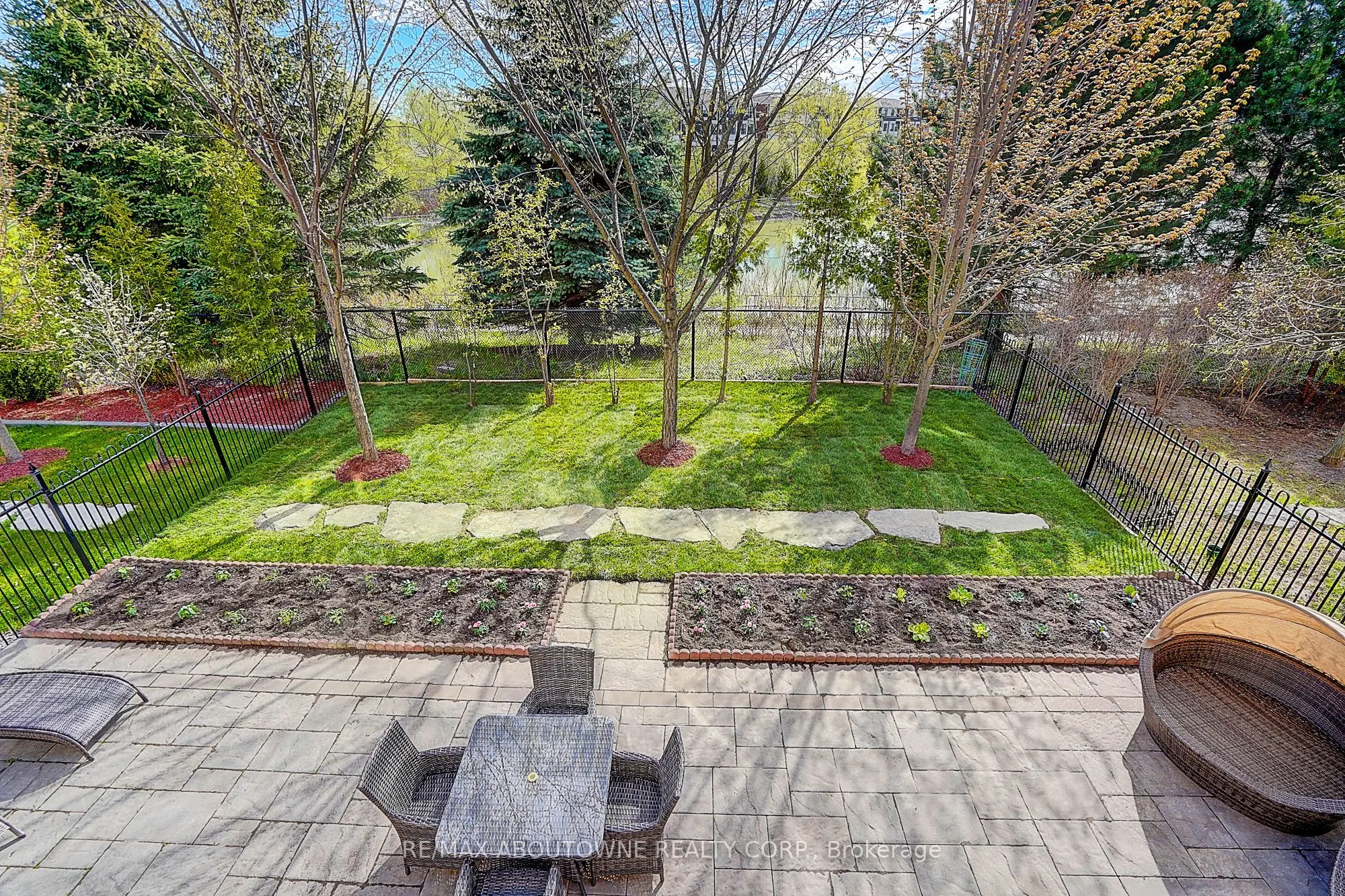 16 Gracedale Drive
