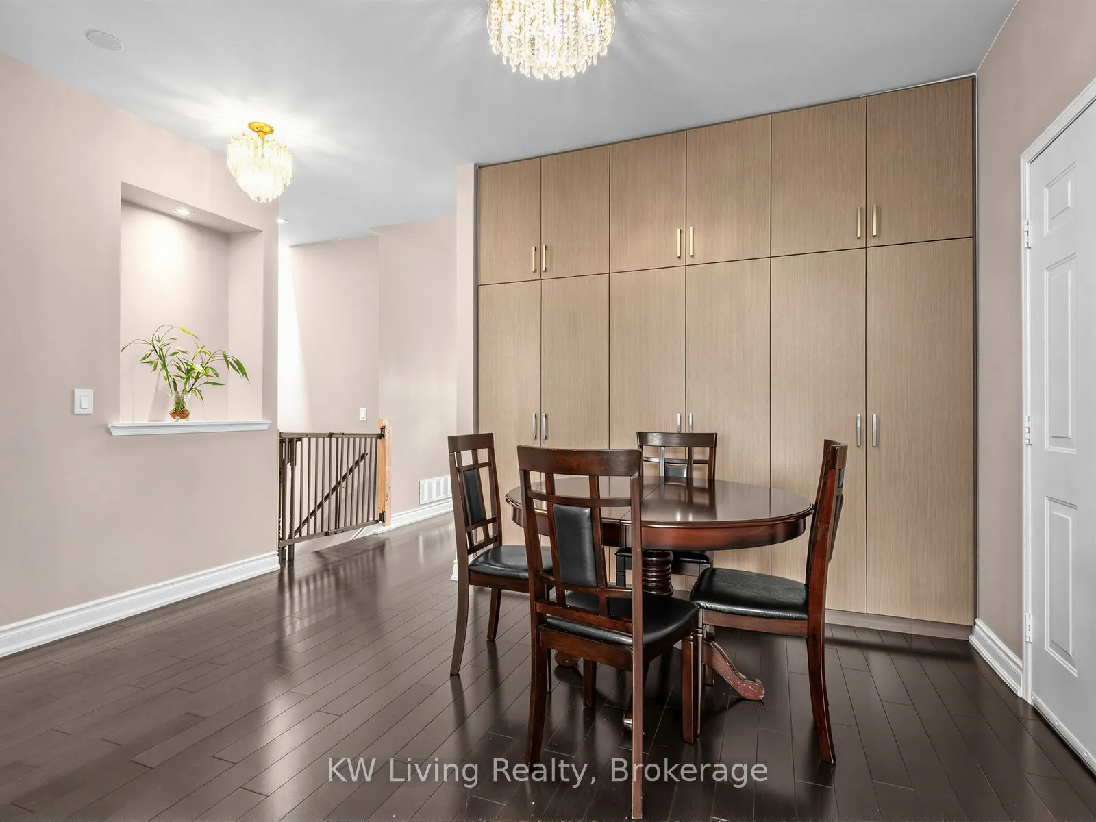 21 Cliveden Place