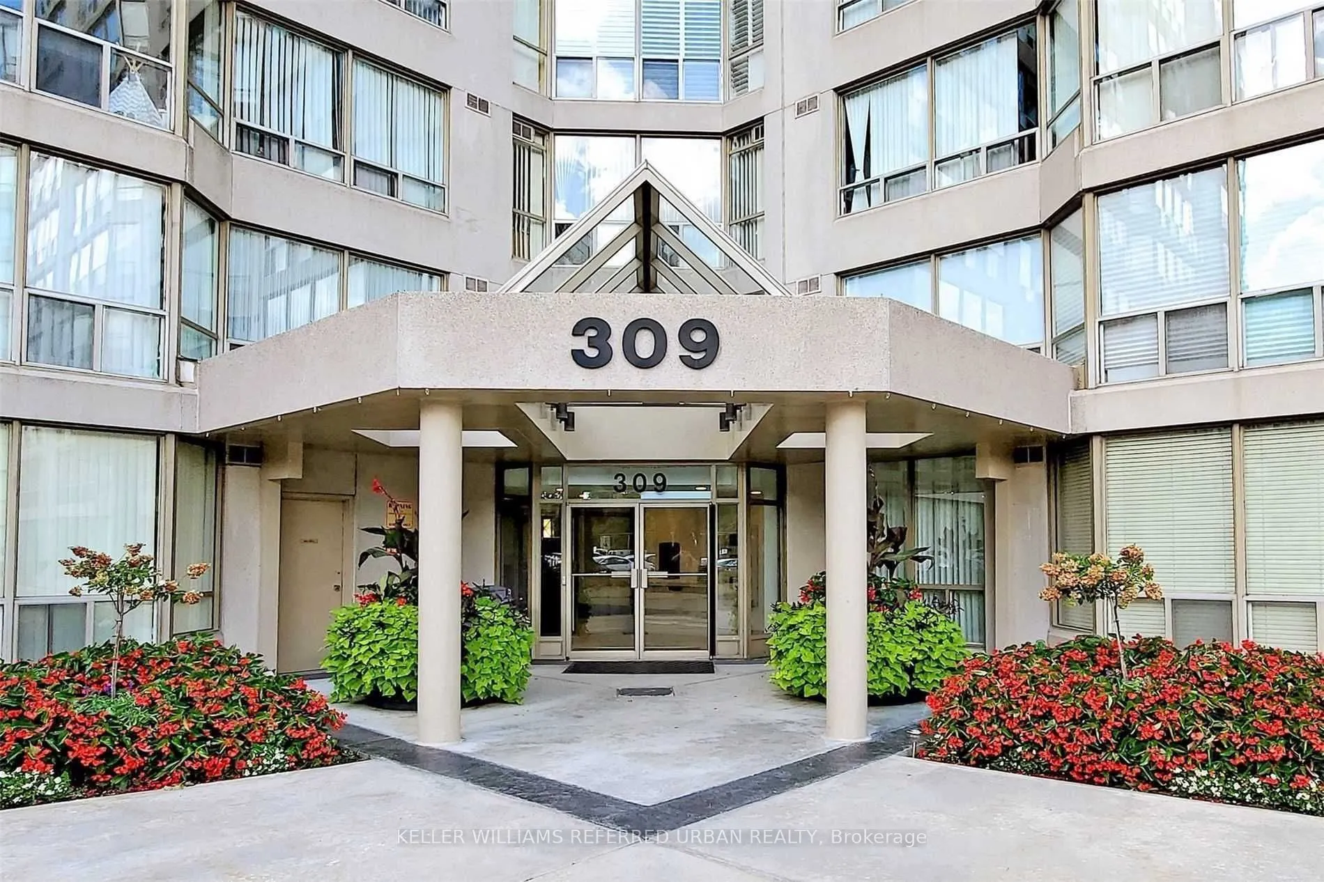 309 Major Mackenzie Drive E #420