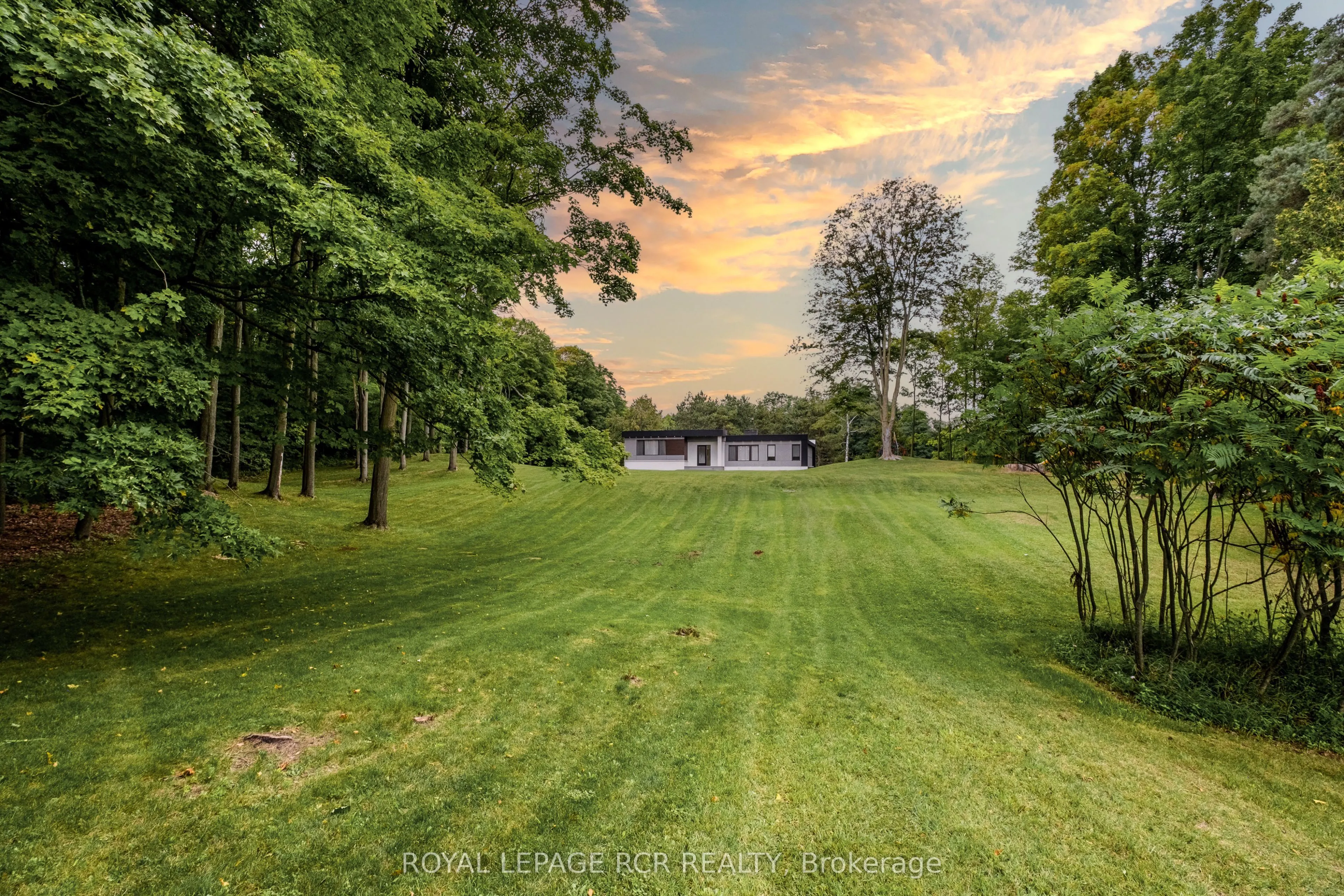 7483 5th Side Road