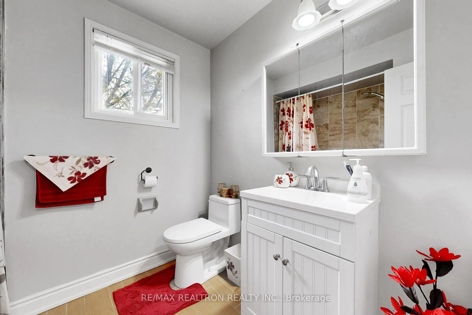 39 Camrose Drive