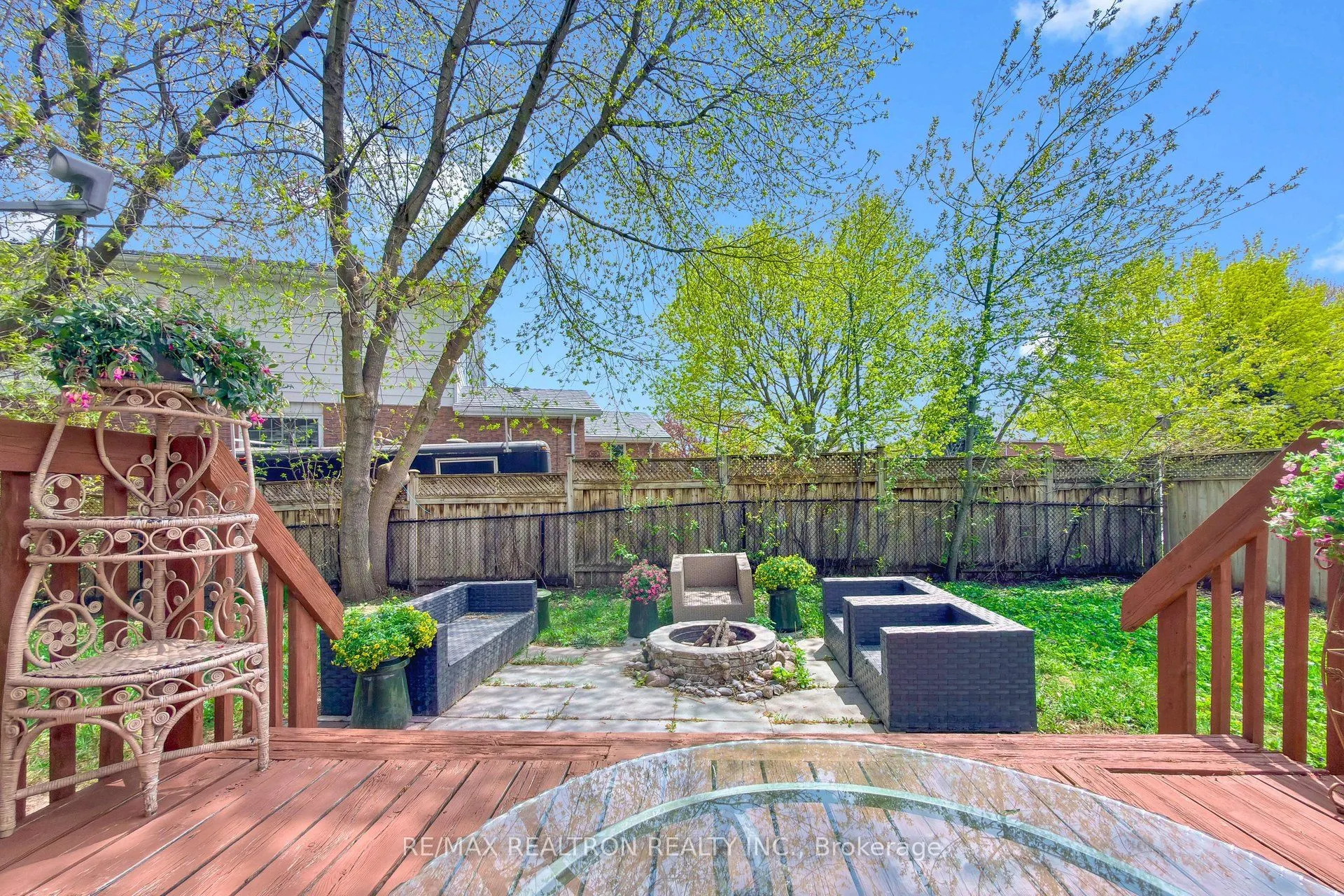 39 Camrose Drive
