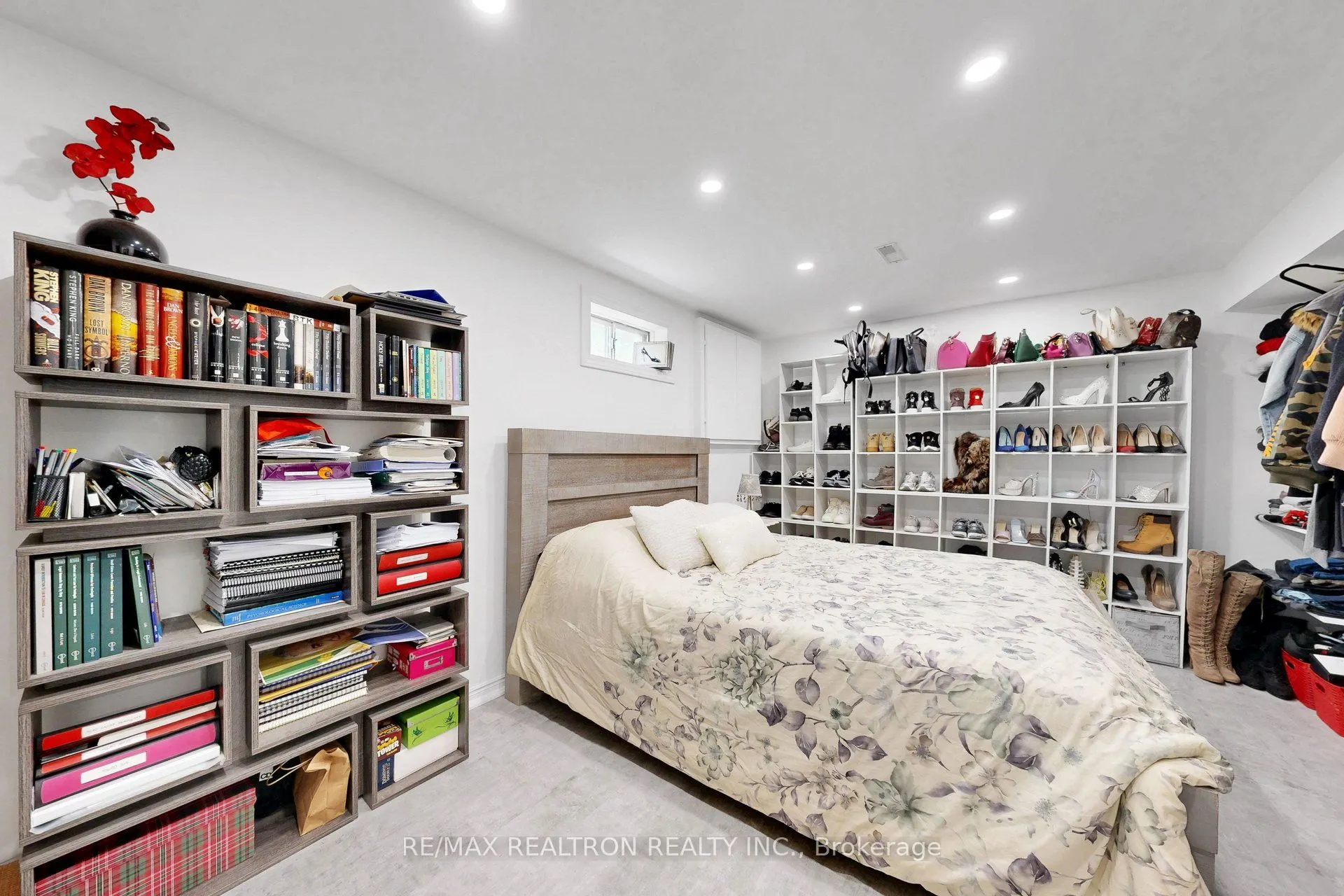 39 Camrose Drive