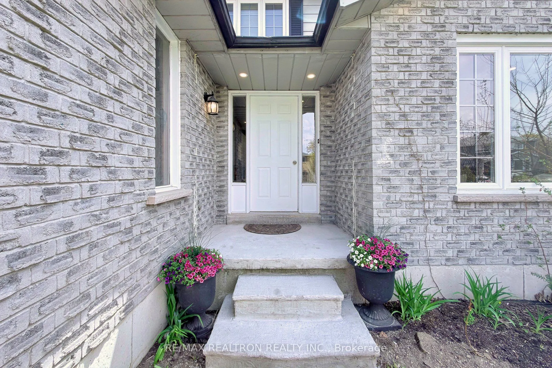 39 Camrose Drive