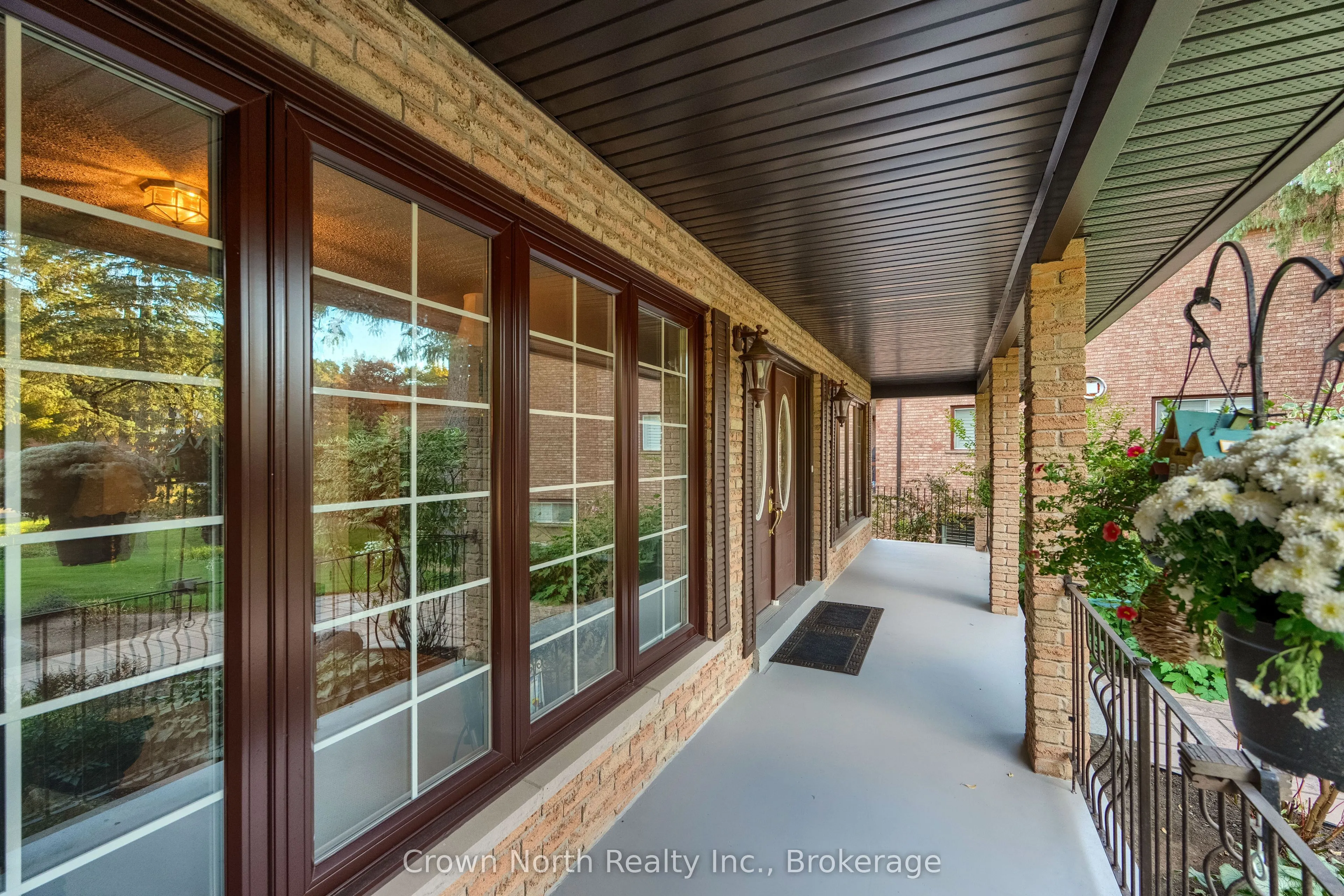 17 Black Willow Court