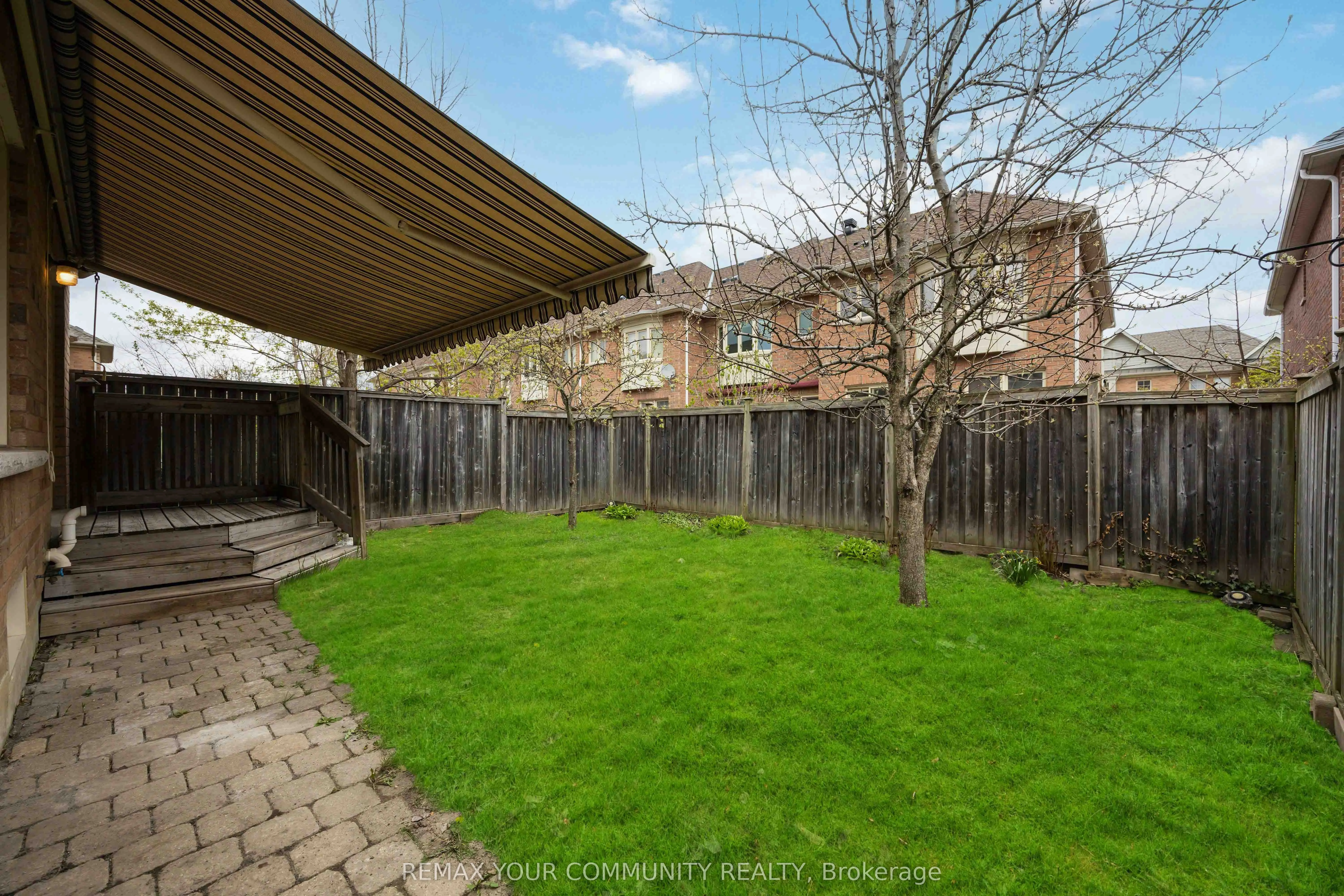 17 Latitude Lane