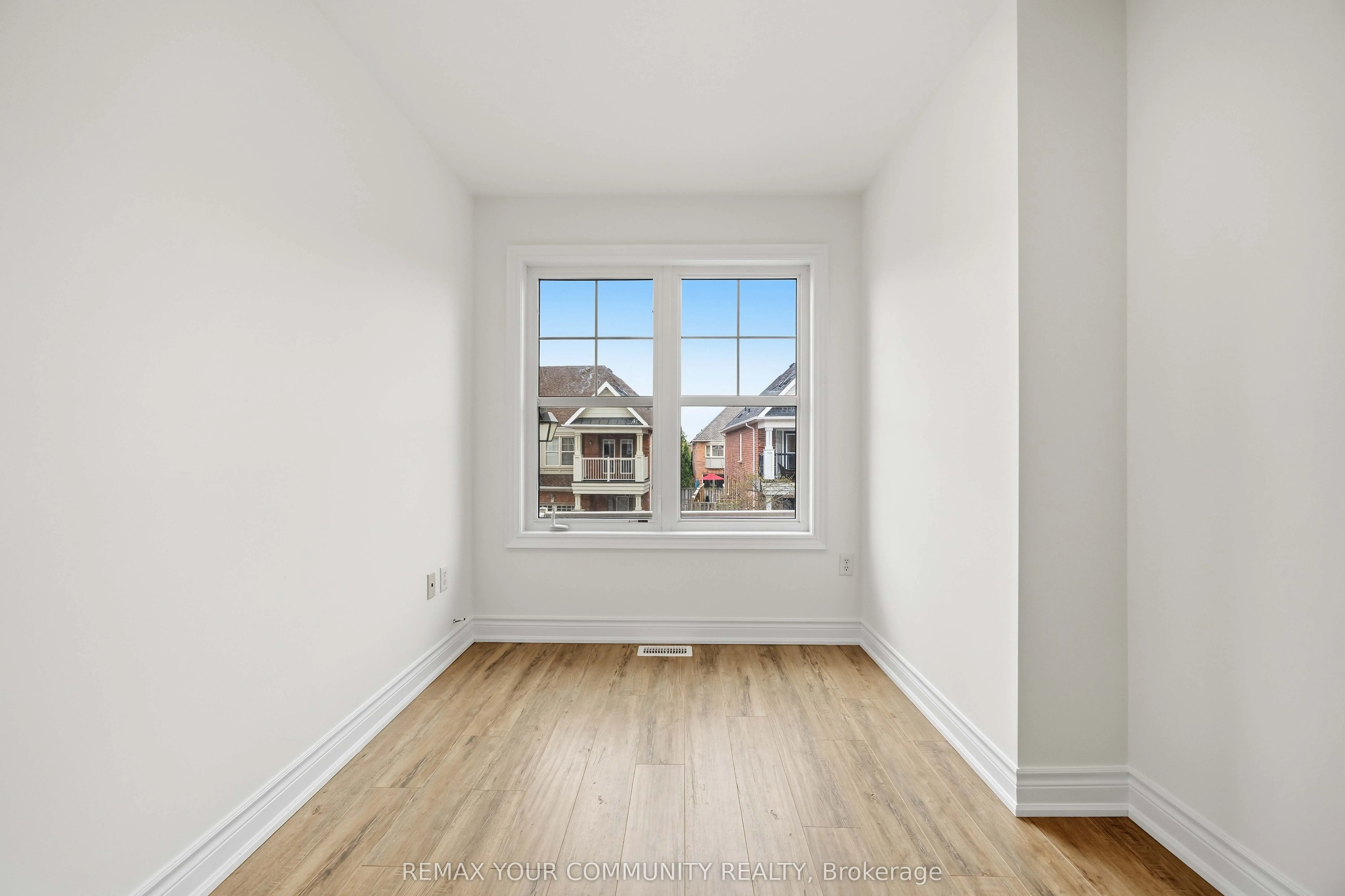 17 Latitude Lane