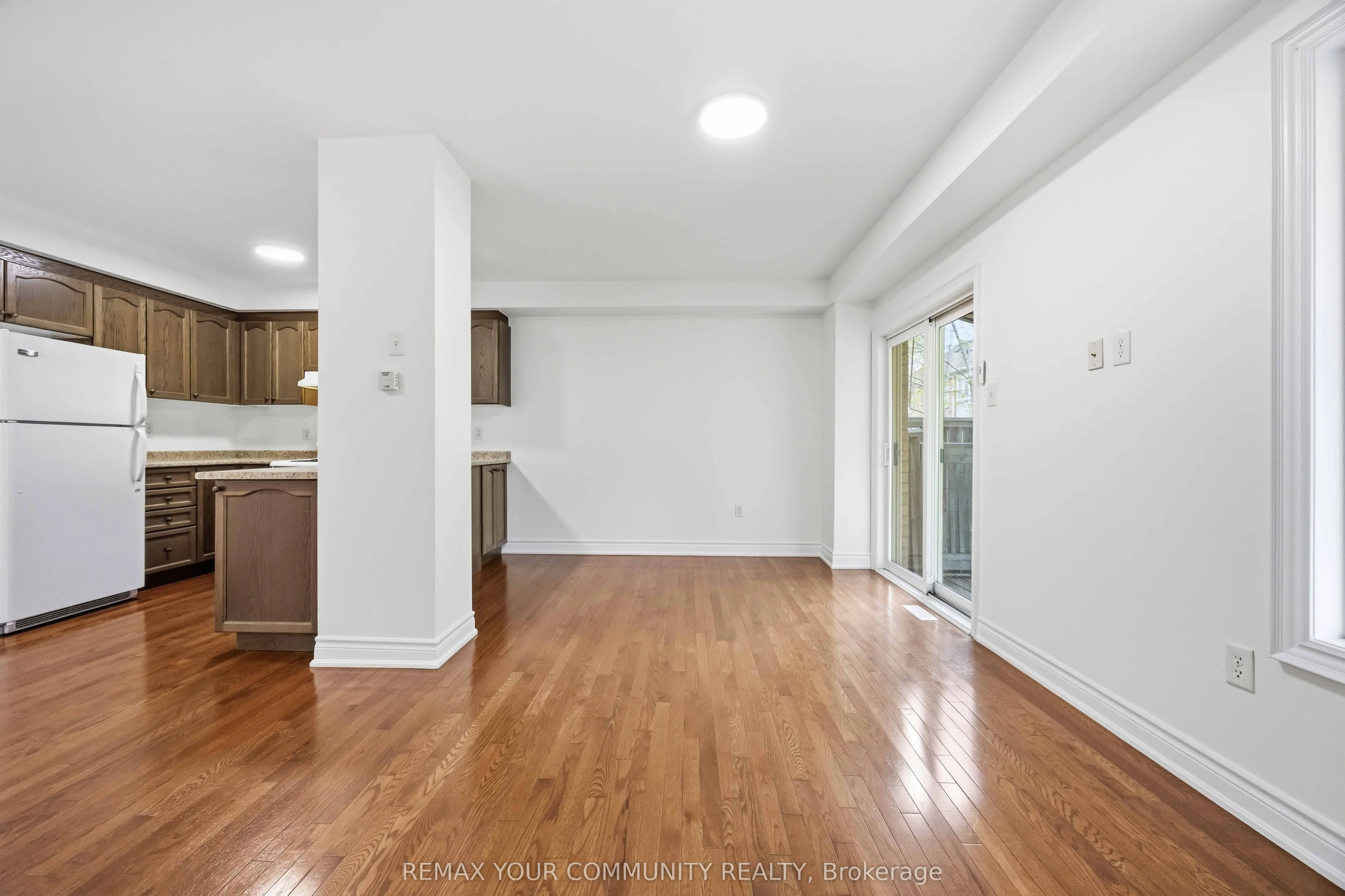 17 Latitude Lane