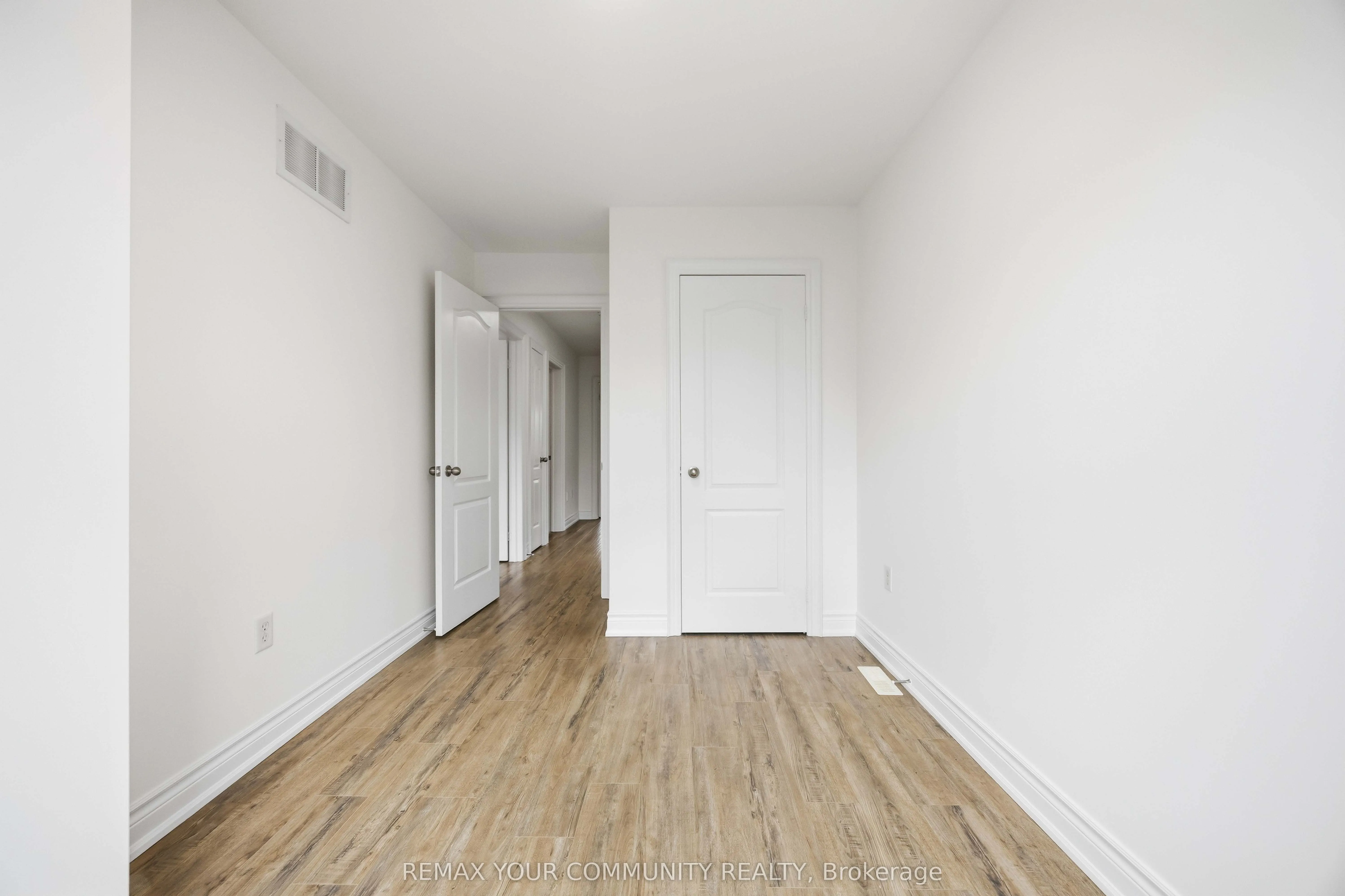 17 Latitude Lane