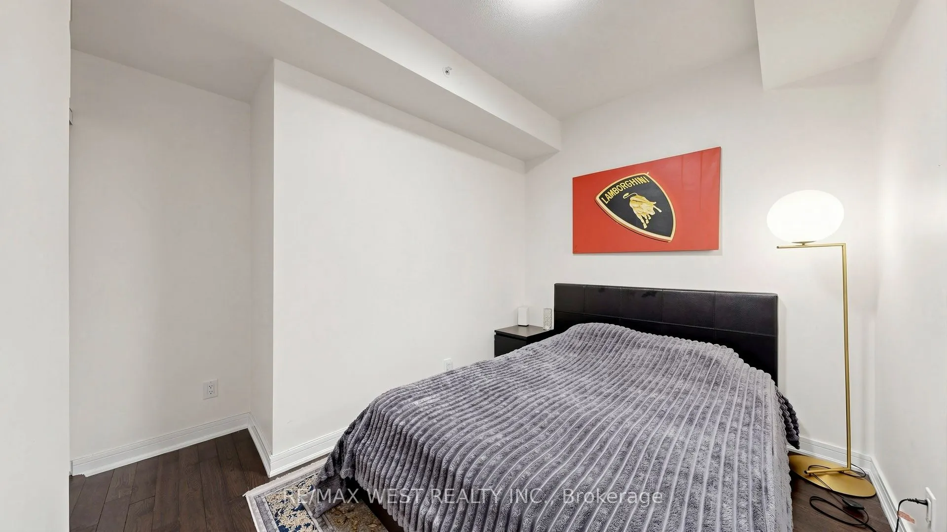 9191 Yonge Street #609