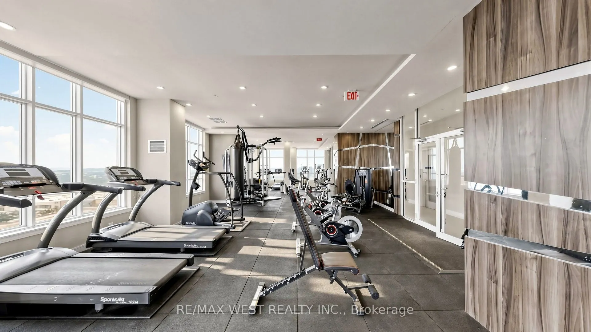 9191 Yonge Street #609