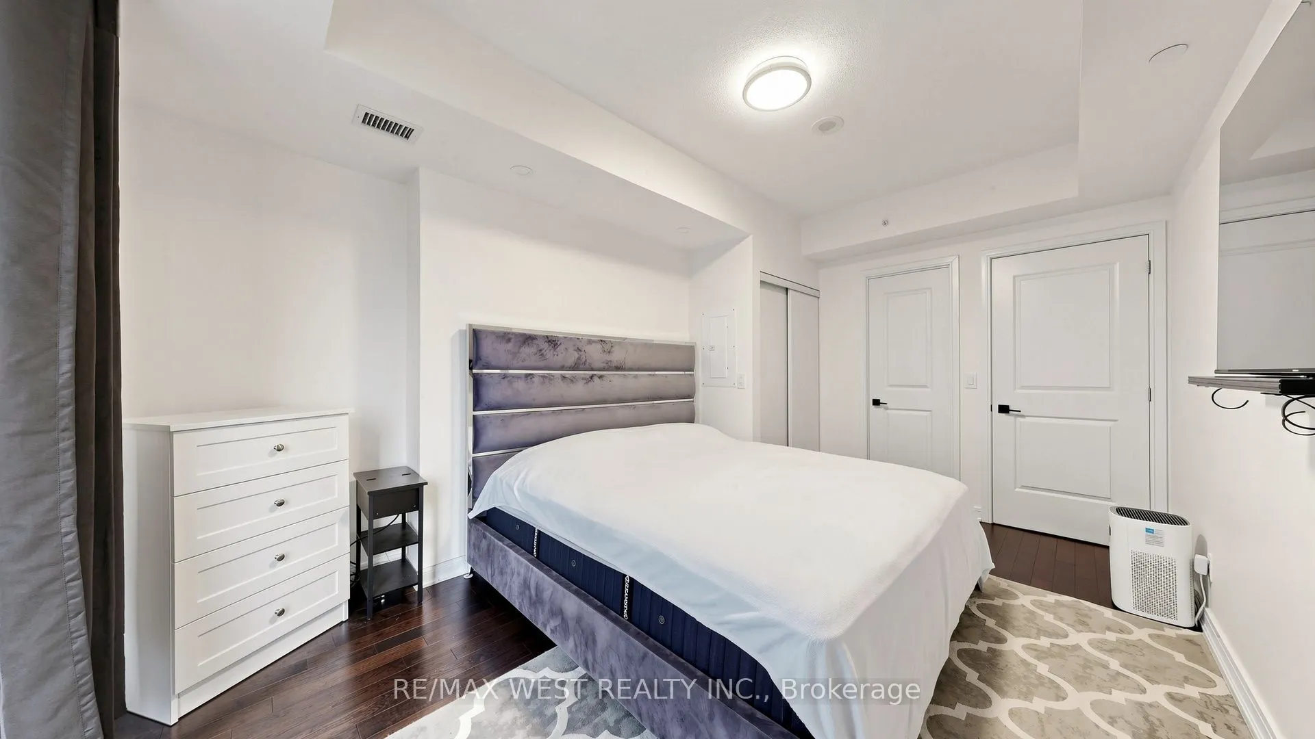 9191 Yonge Street #609