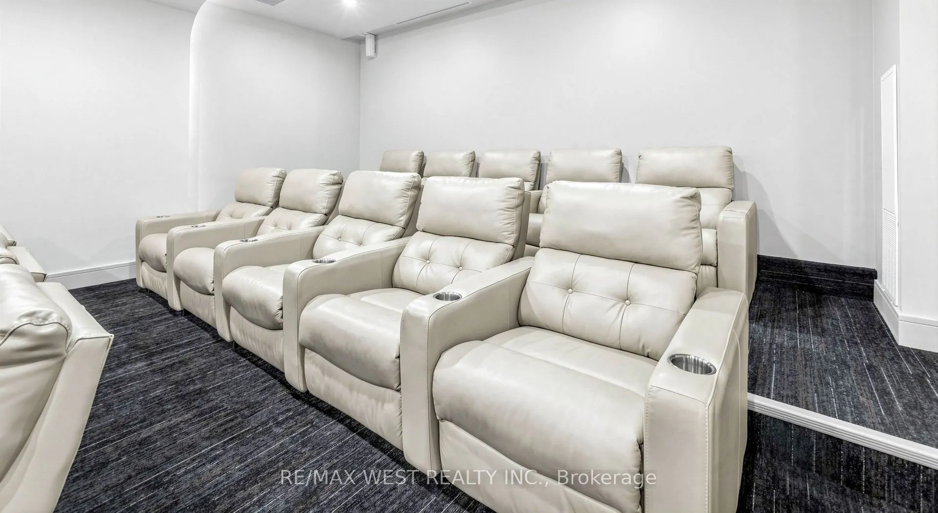 9191 Yonge Street #609