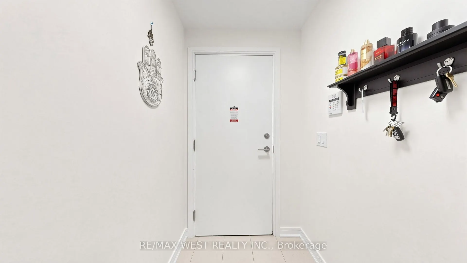 9191 Yonge Street #609