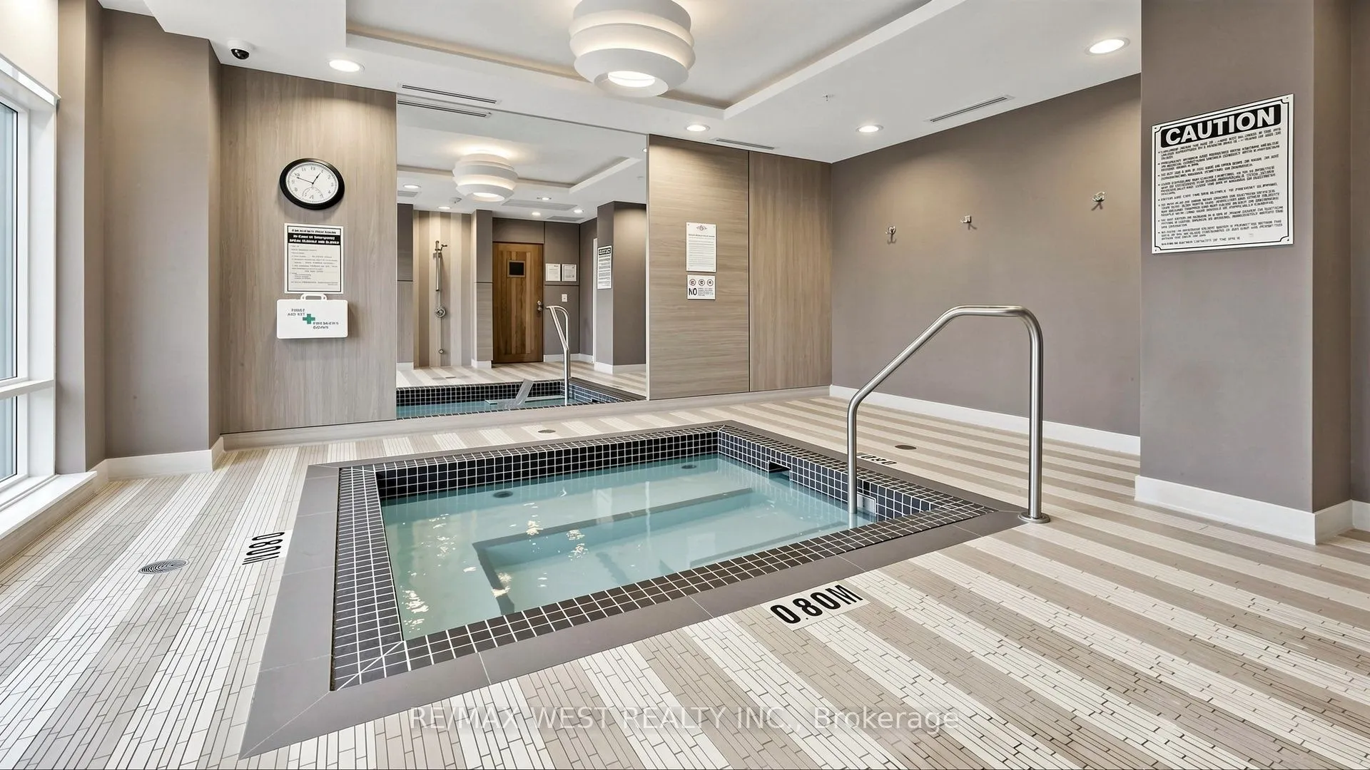 9191 Yonge Street #609