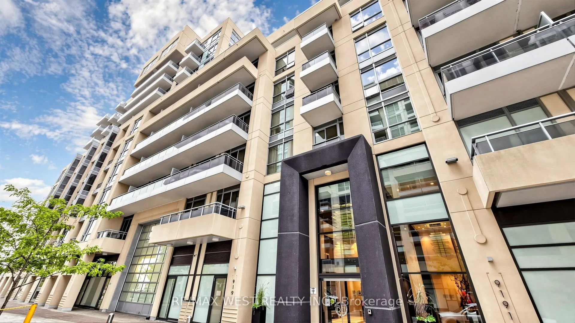 9191 Yonge Street #609