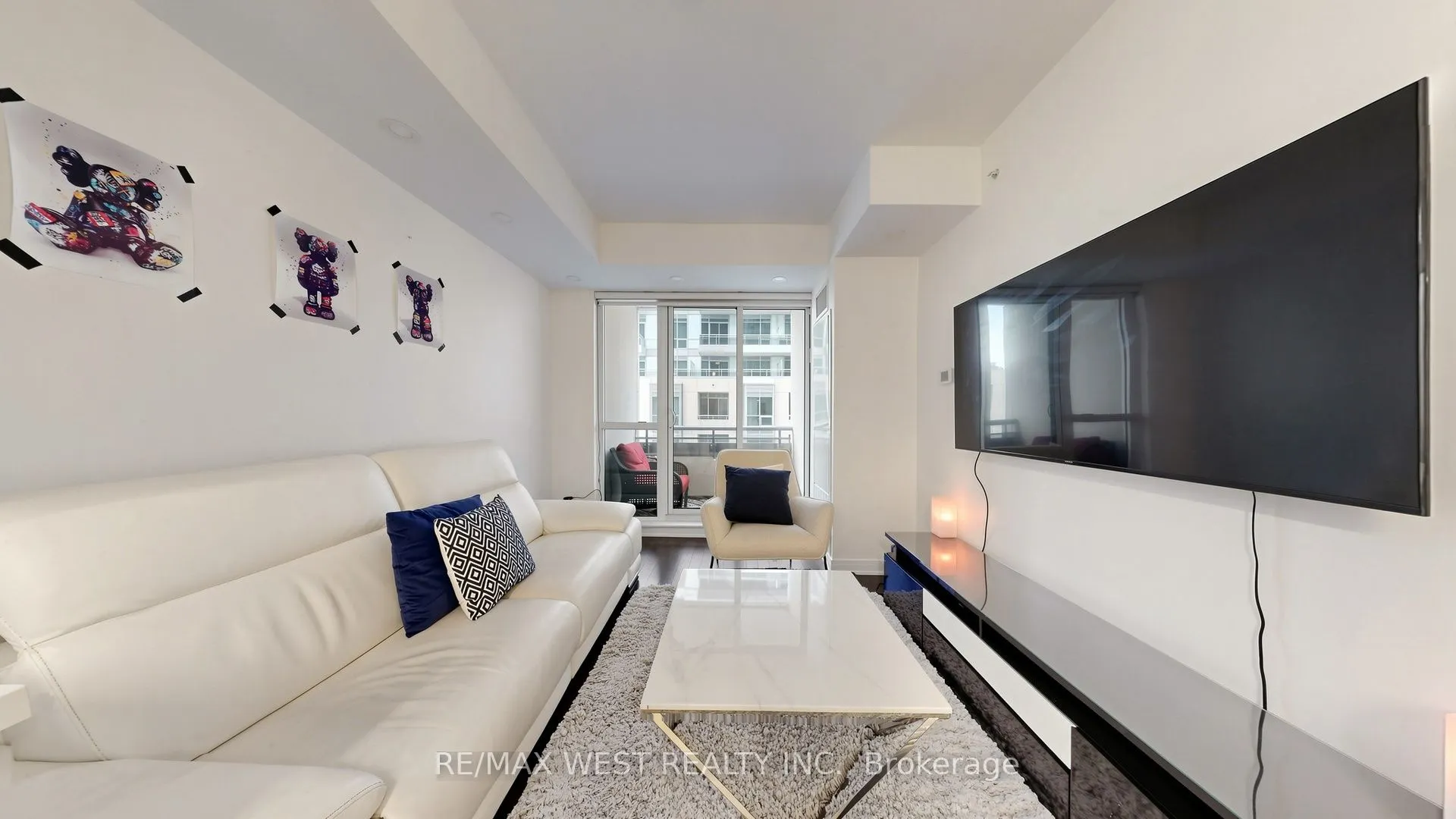 9191 Yonge Street #609