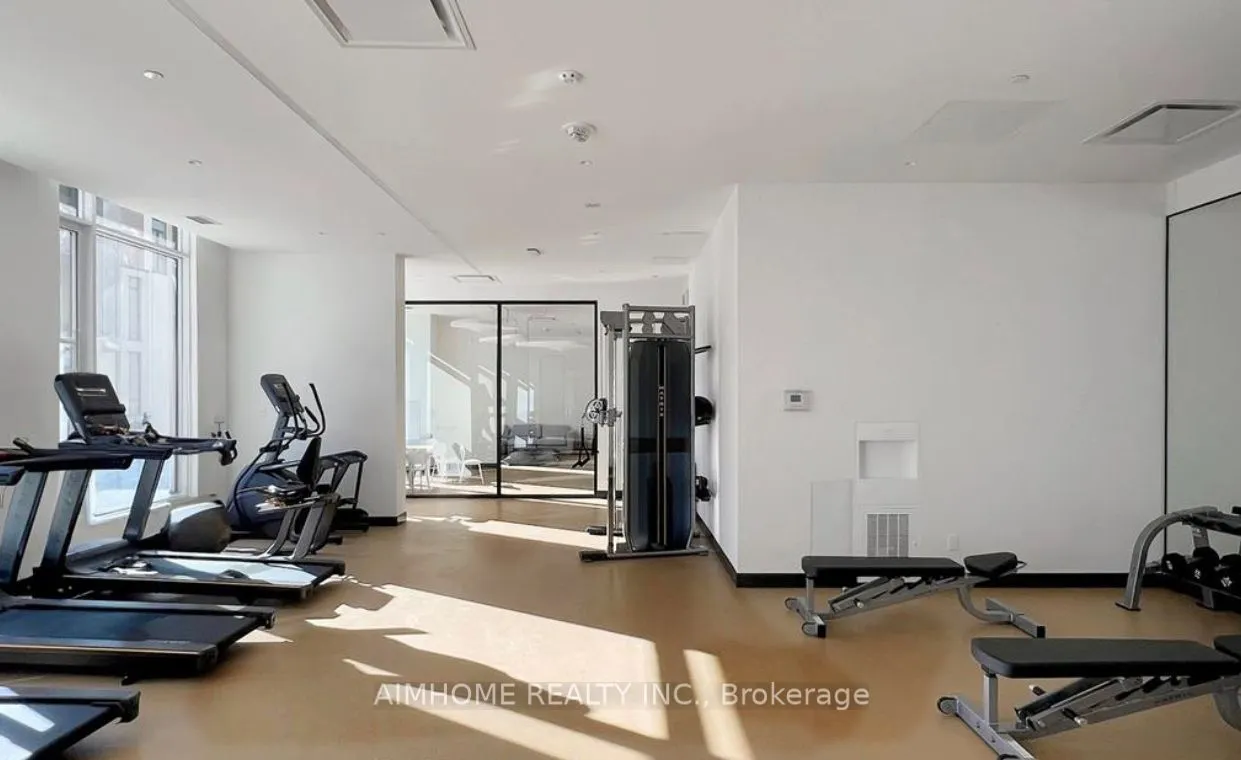 2 David Eyer Road E #829
