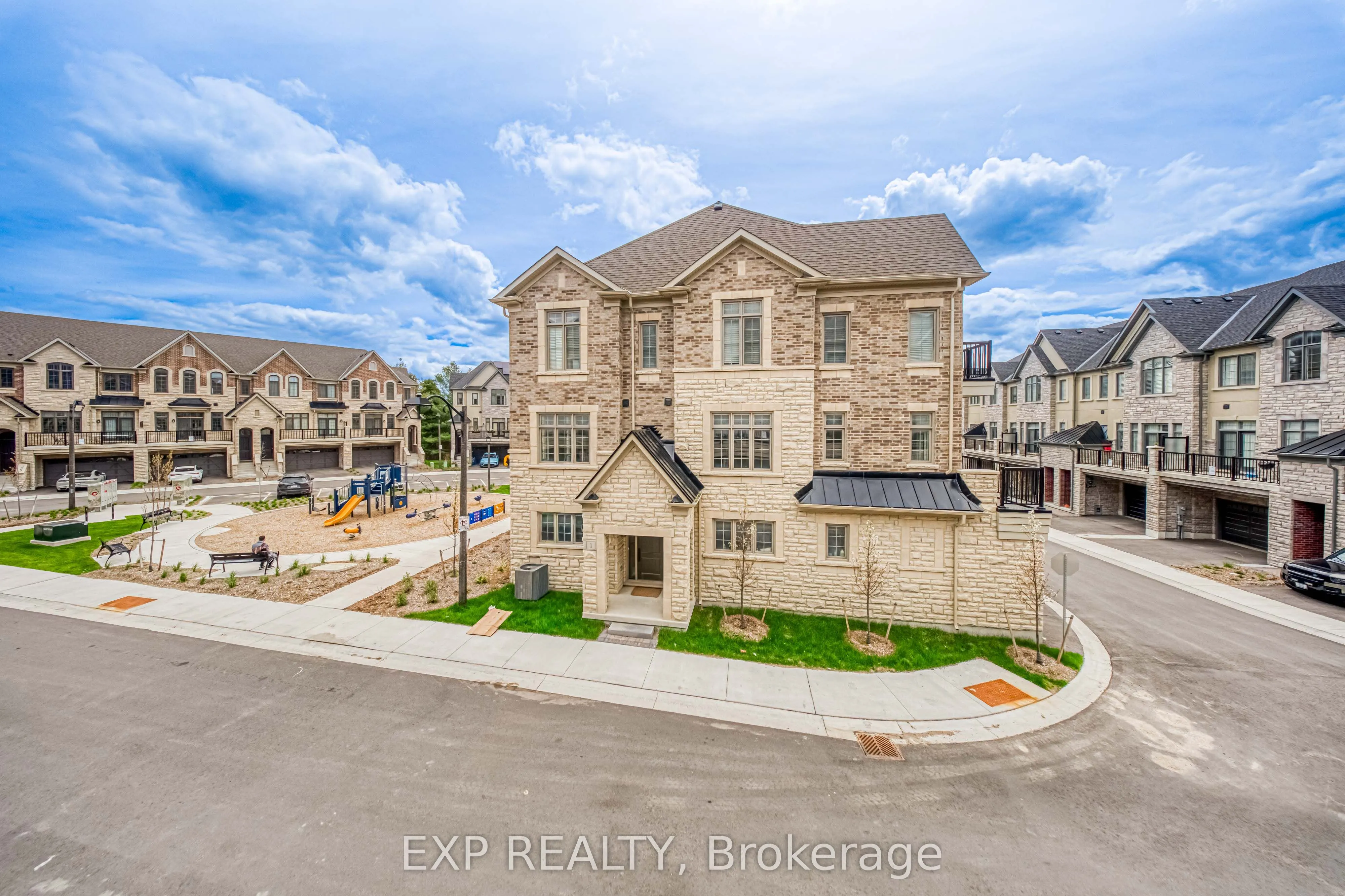 4259 Major Mackenzie Drive E