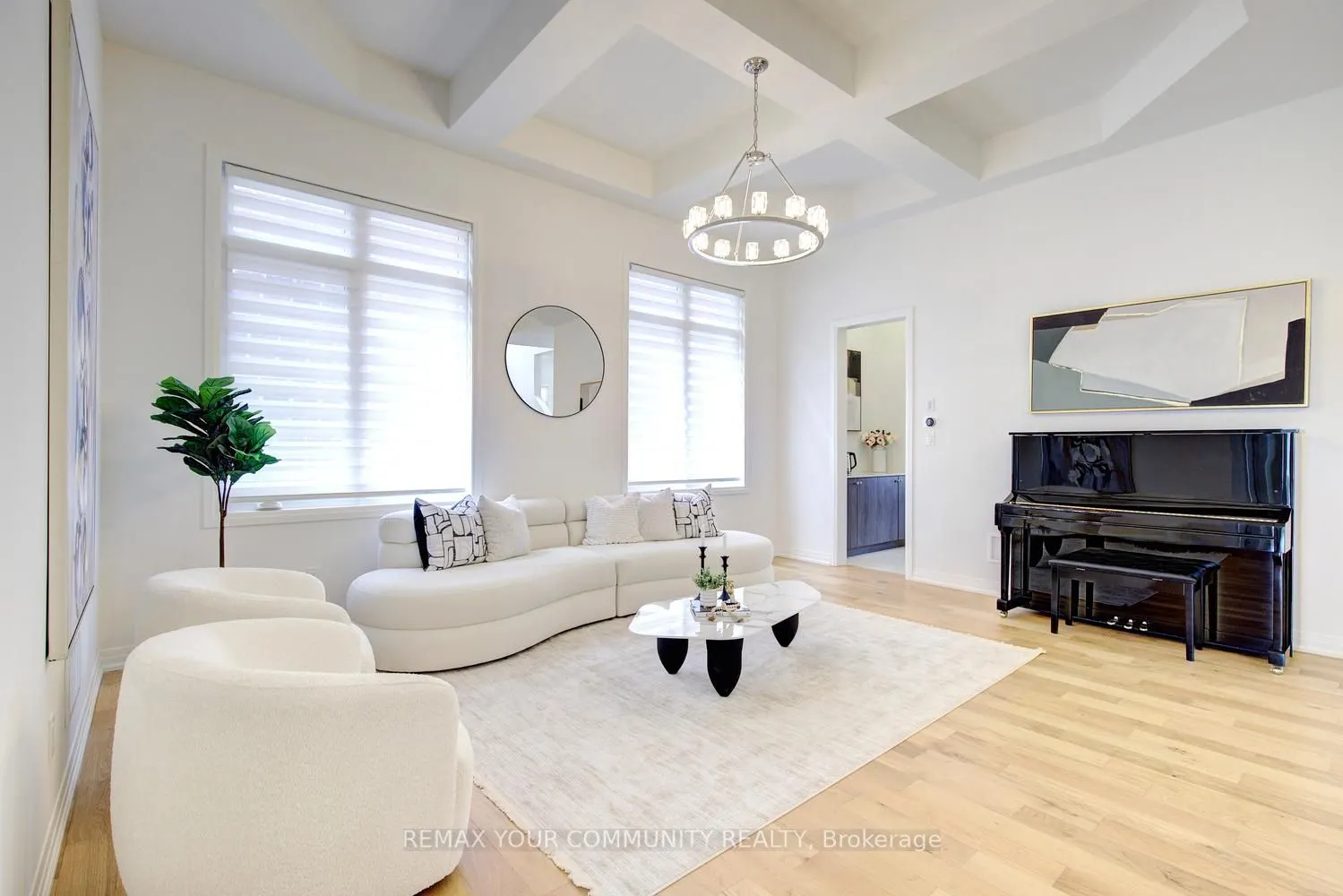 96 Bond Crescent