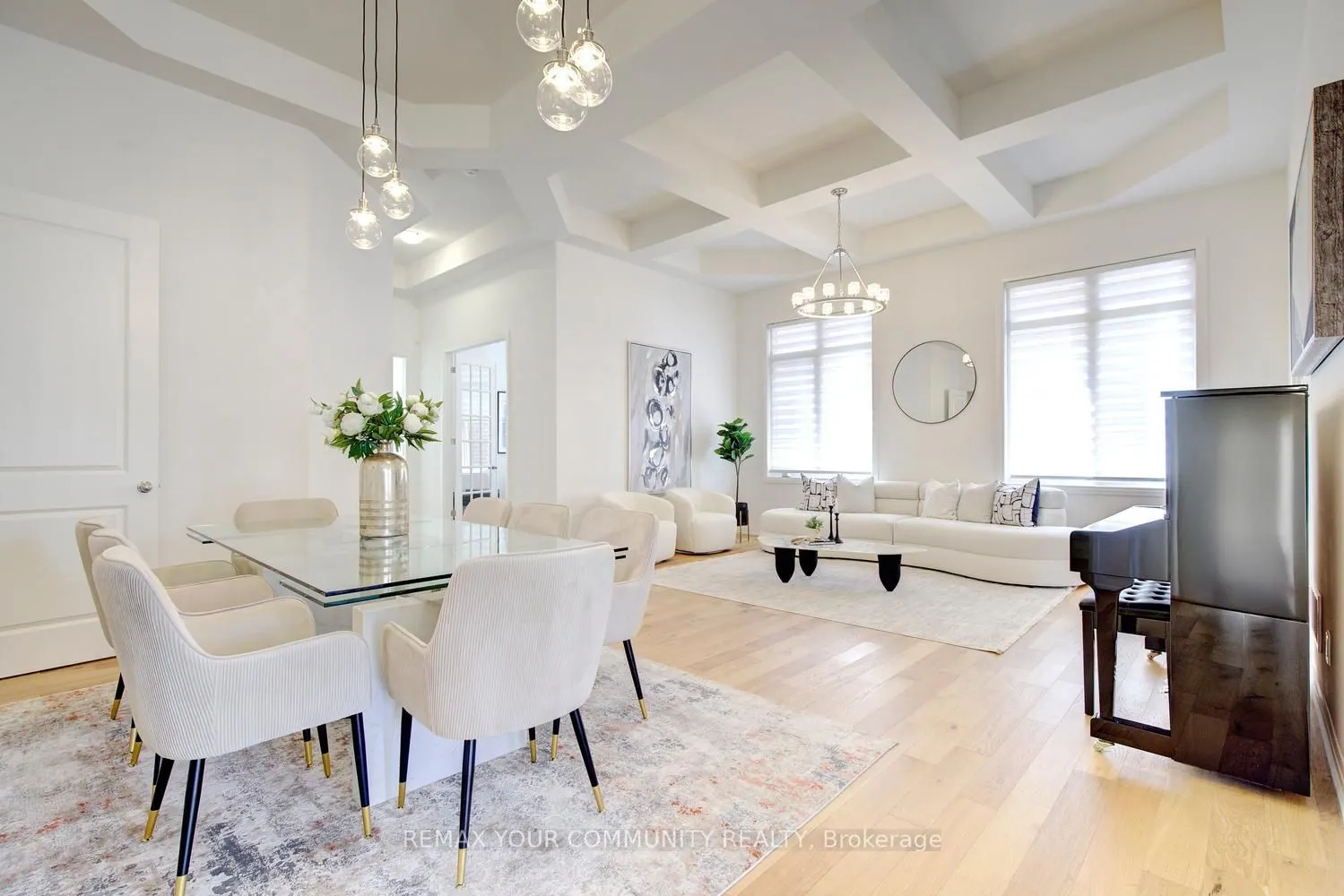 96 Bond Crescent
