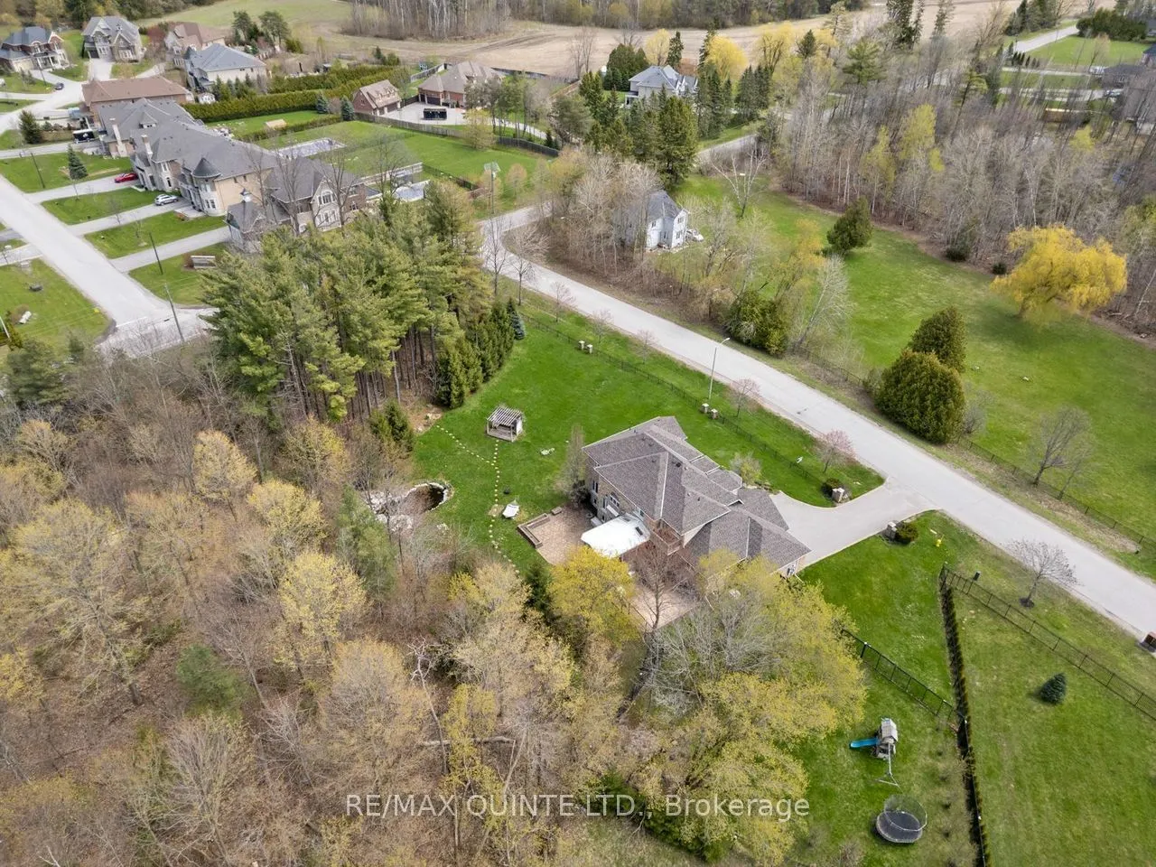 2 Treeview Avenue