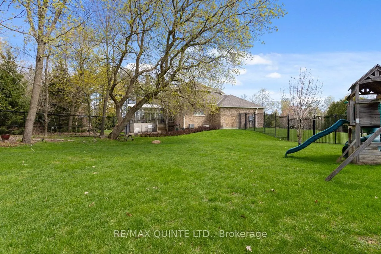 2 Treeview Avenue
