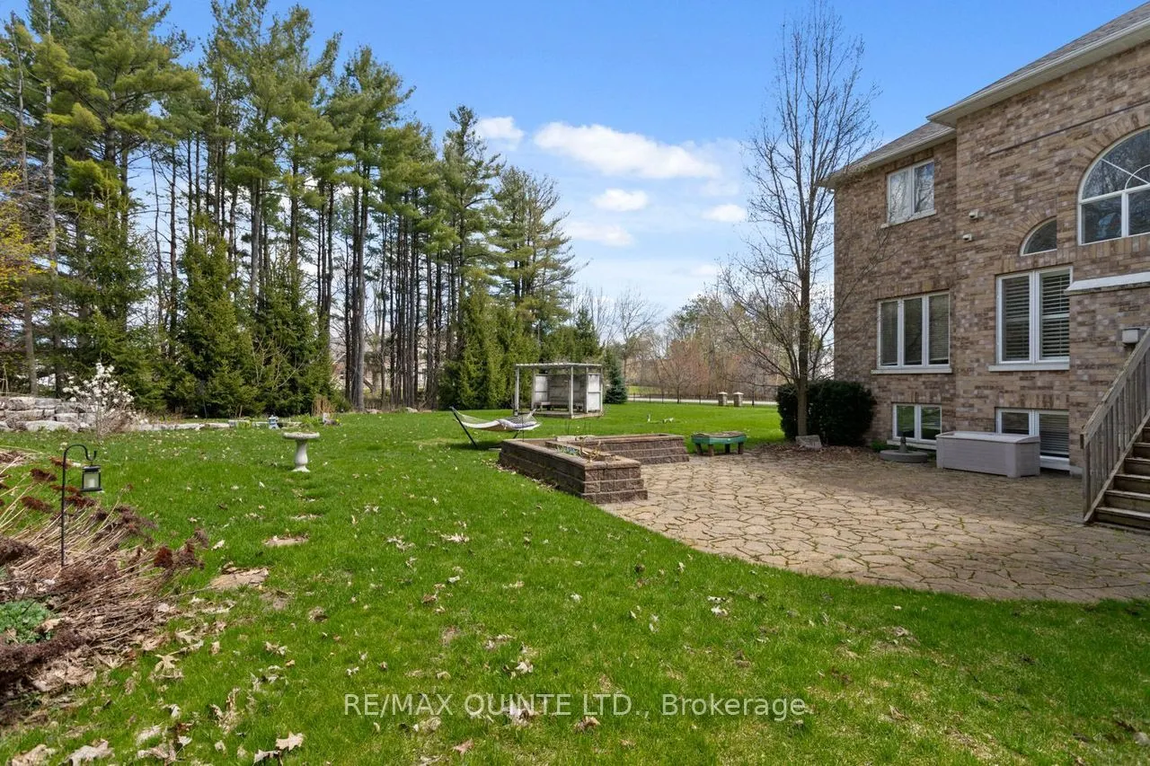 2 Treeview Avenue