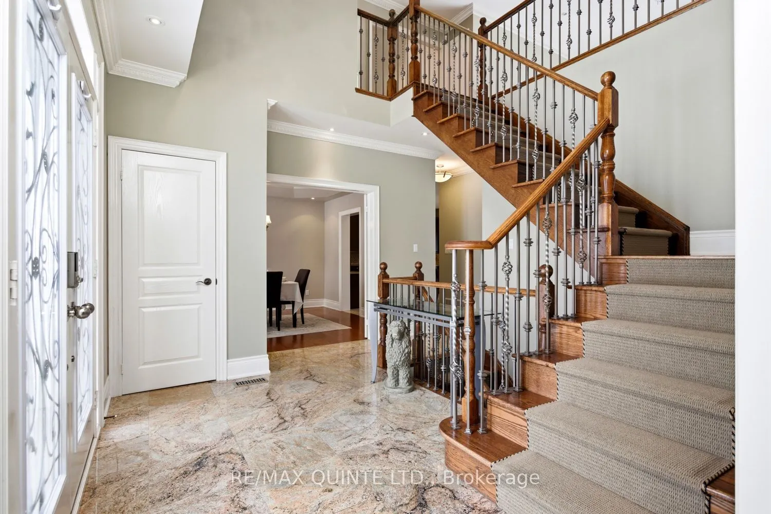 2 Treeview Avenue