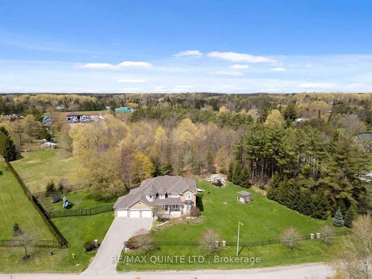 2 Treeview Avenue