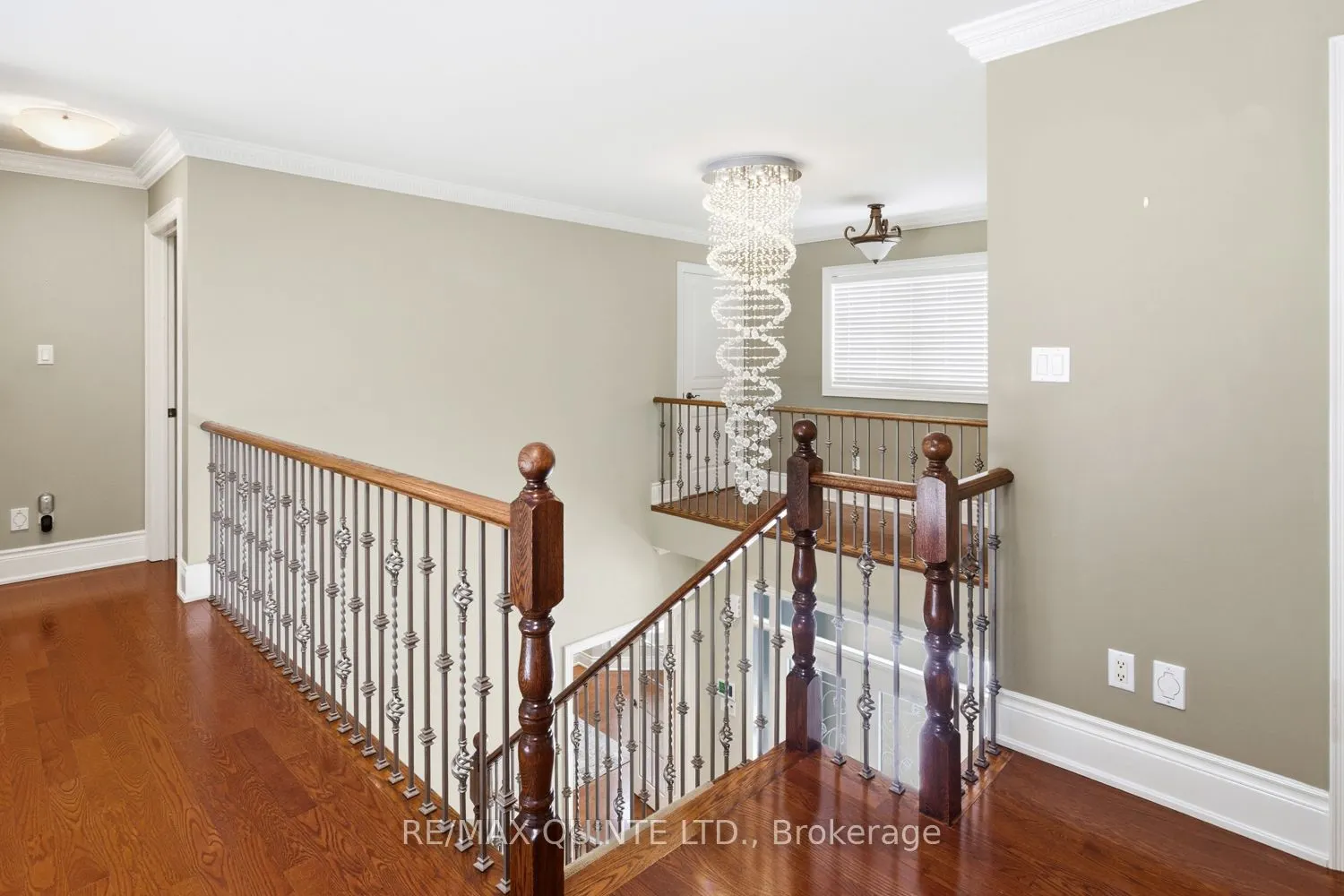 2 Treeview Avenue