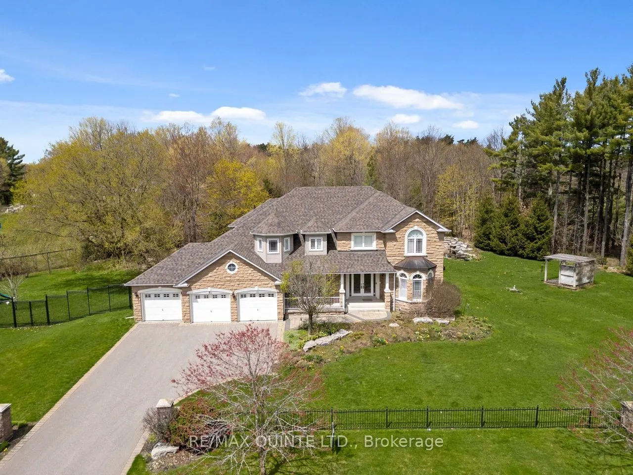 2 Treeview Avenue