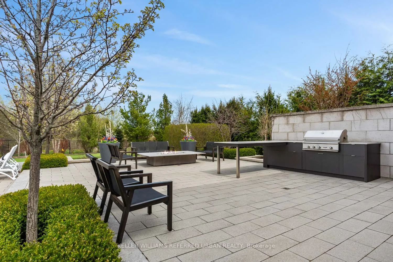 61 Ria Court