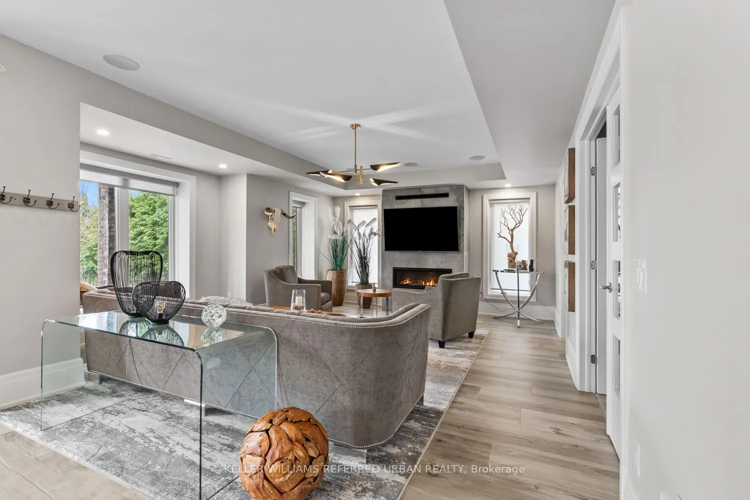 61 Ria Court