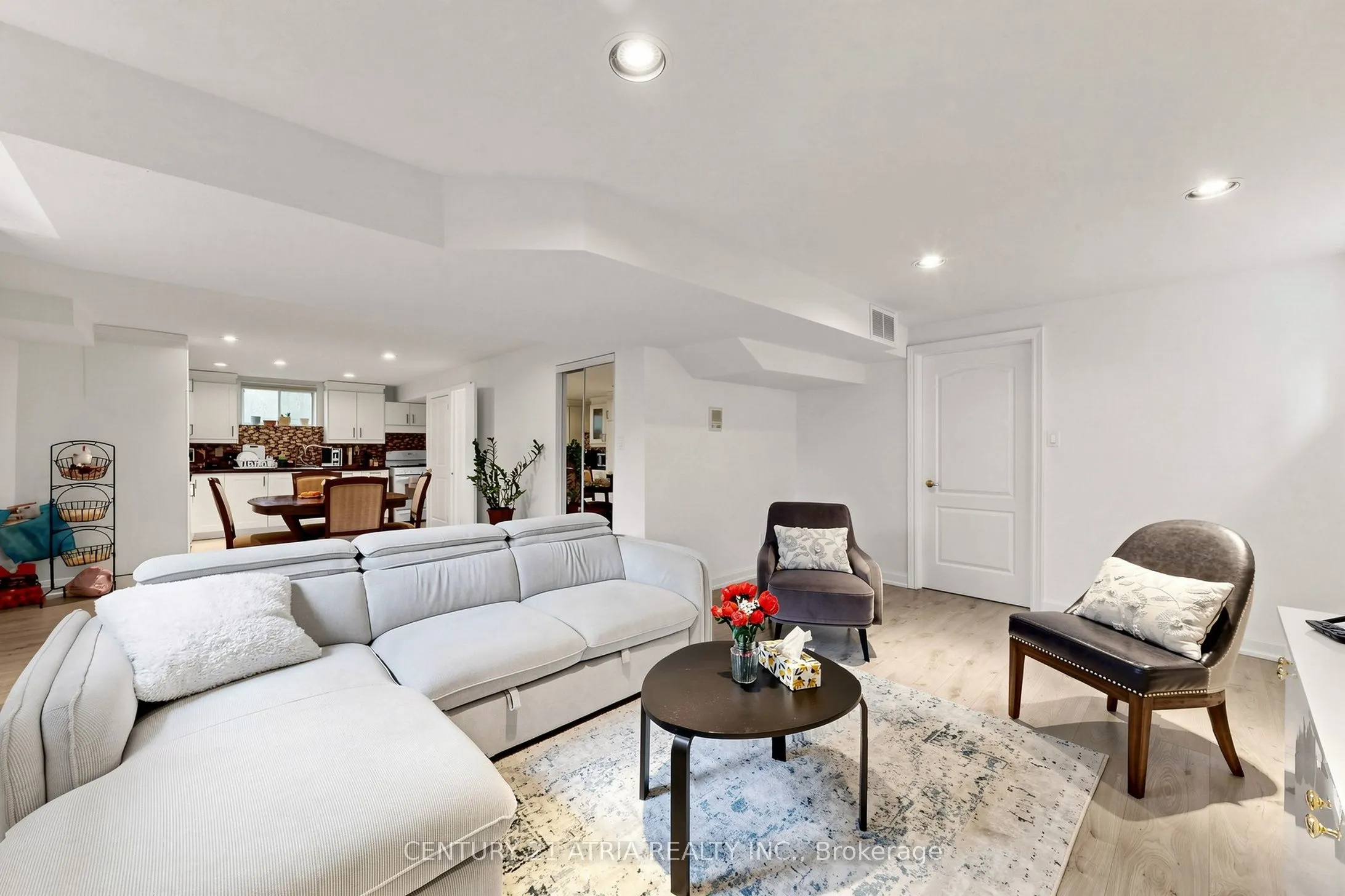118 May Avenue