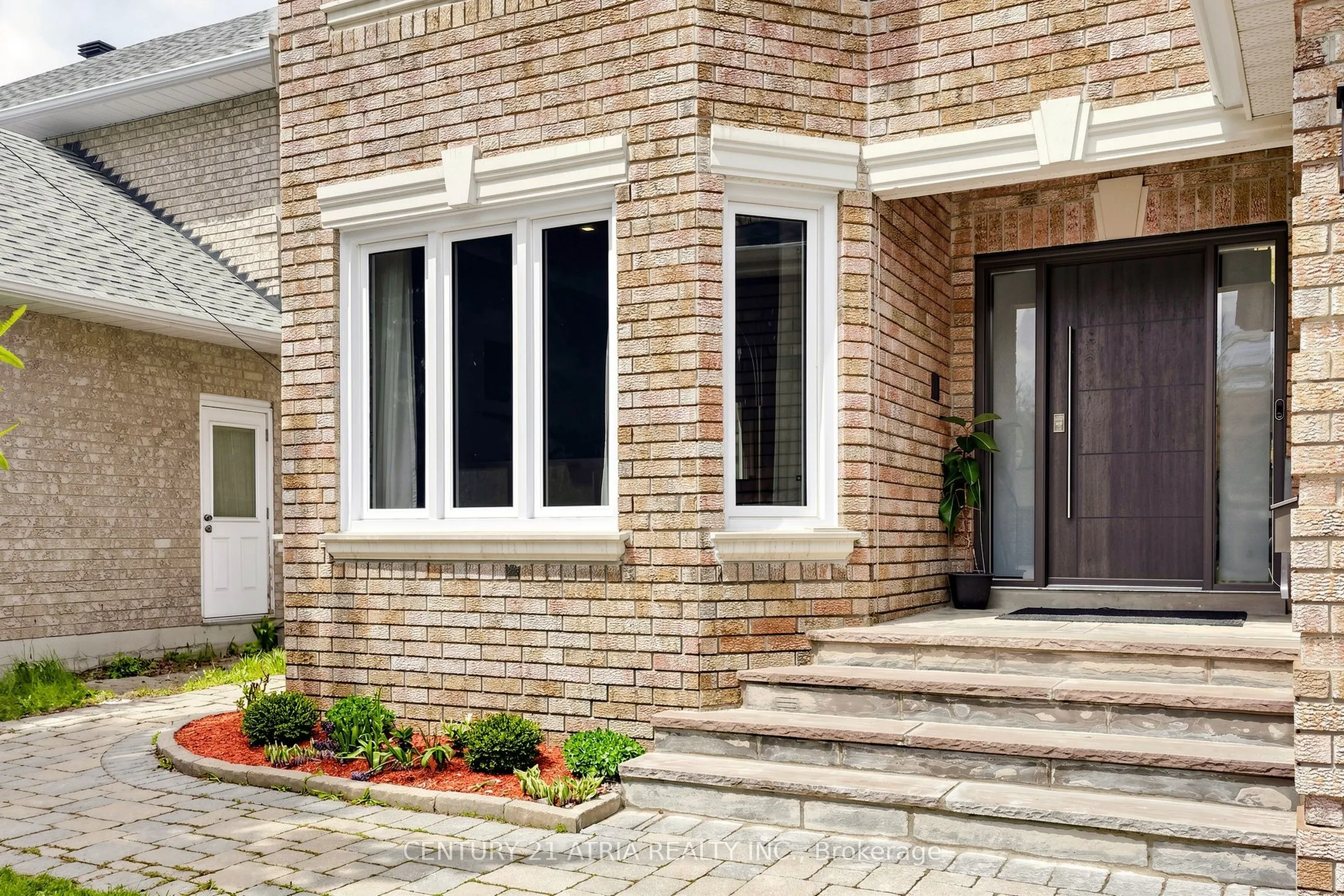 118 May Avenue