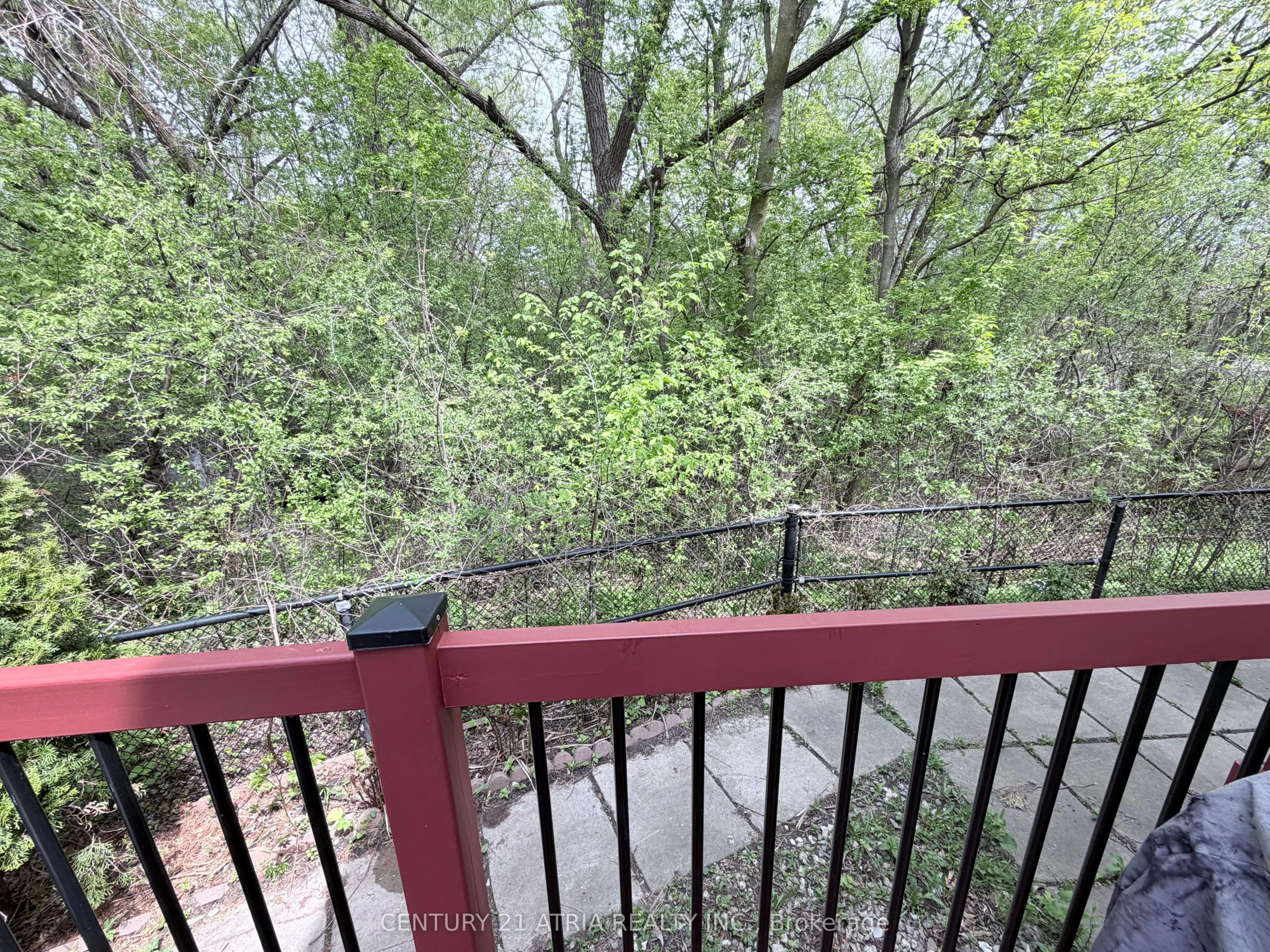 118 May Avenue