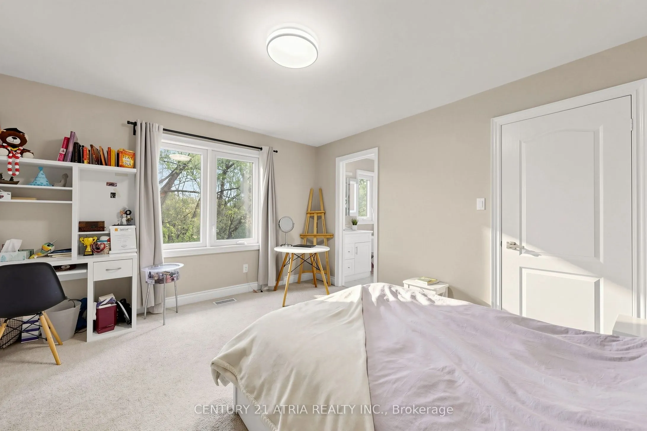 118 May Avenue