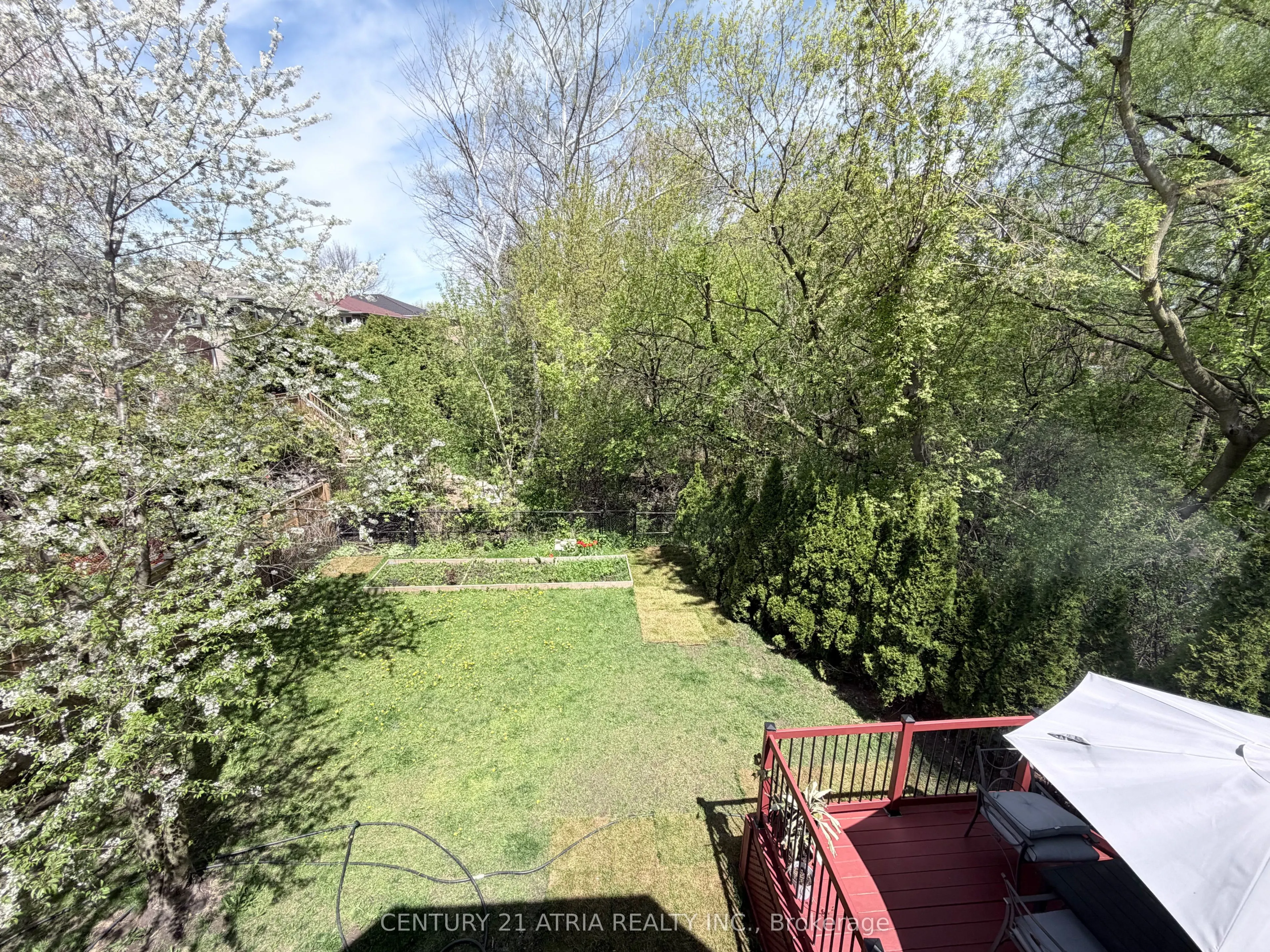 118 May Avenue