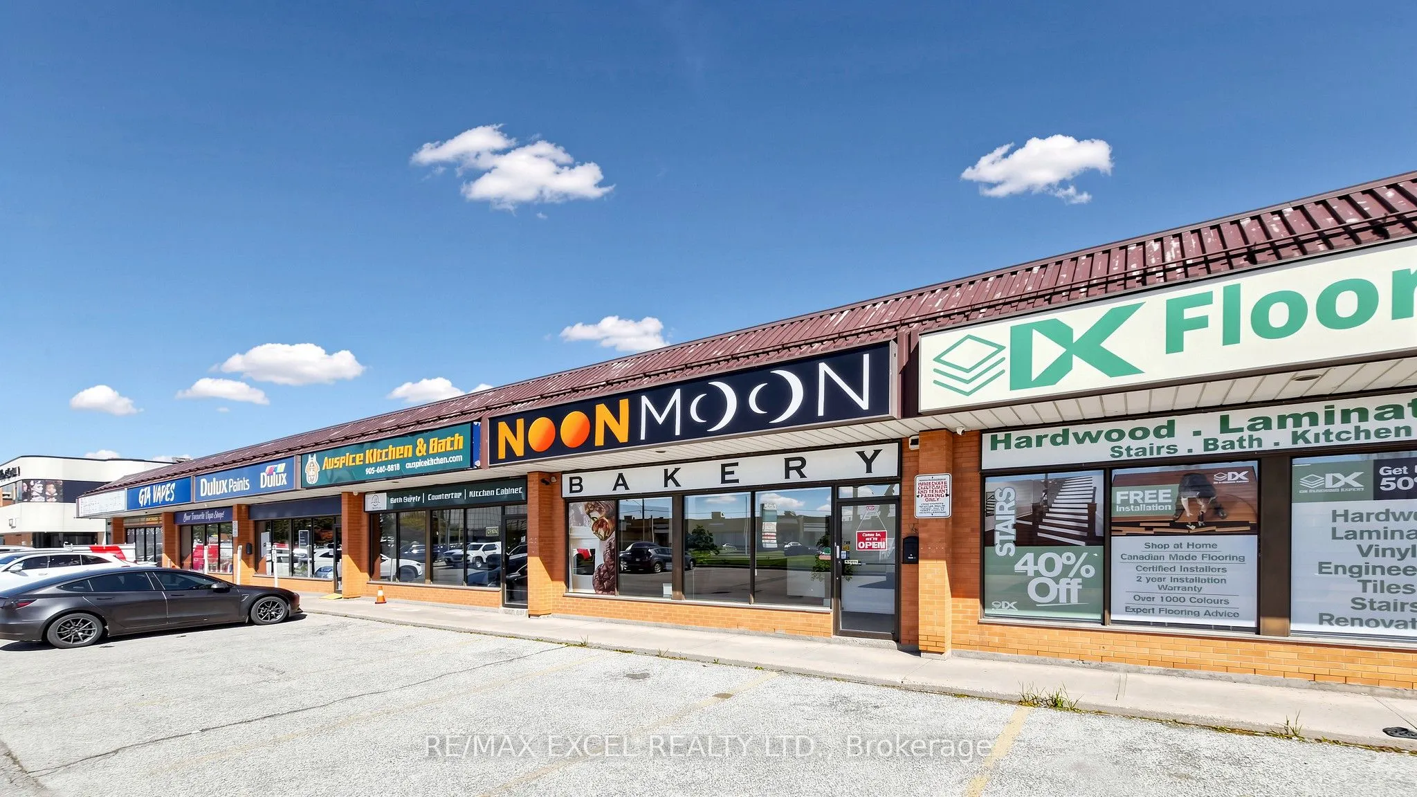 2050 Steeles Avenue W #4