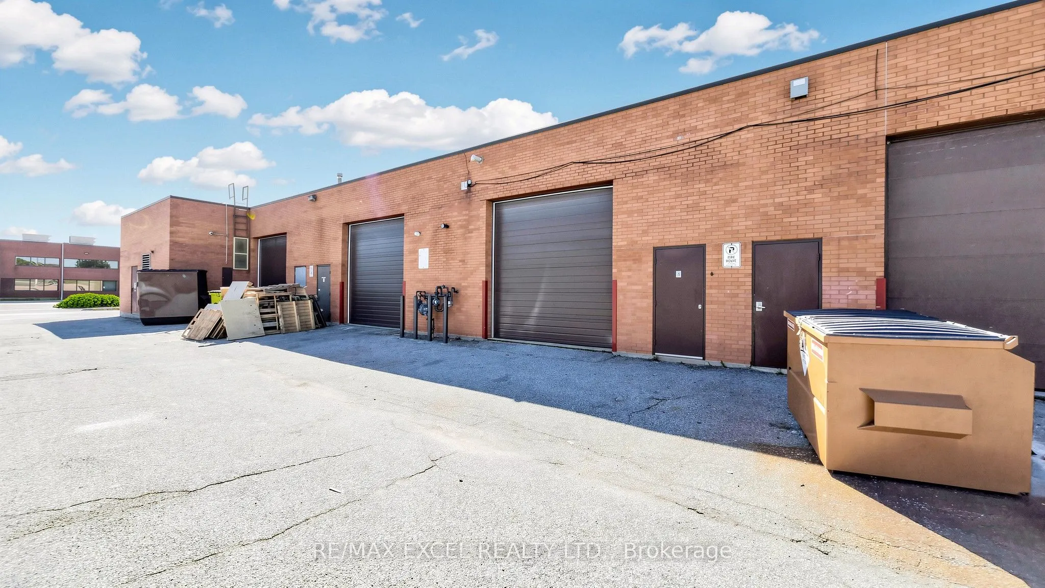 2050 Steeles Avenue W #4